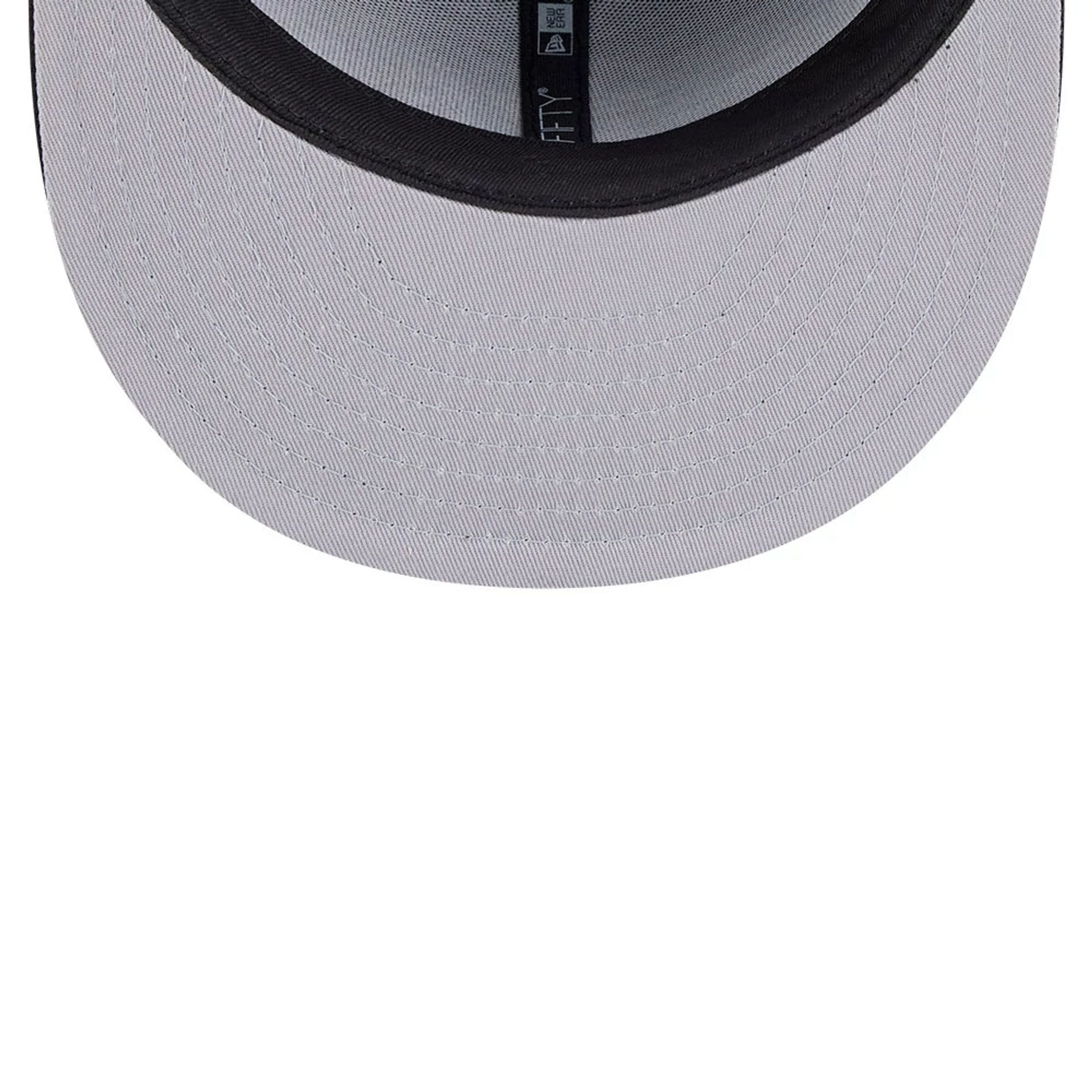 This is a Athletics MLB Classic Black Dogear 59FIFTY Fitted Cap 2