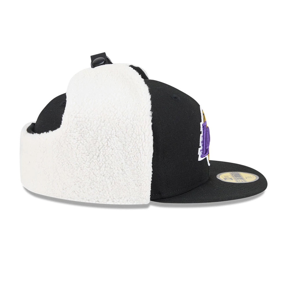 This is a LA Lakers NBA Classic Black Dogear 59FIFTY Fitted Cap 7