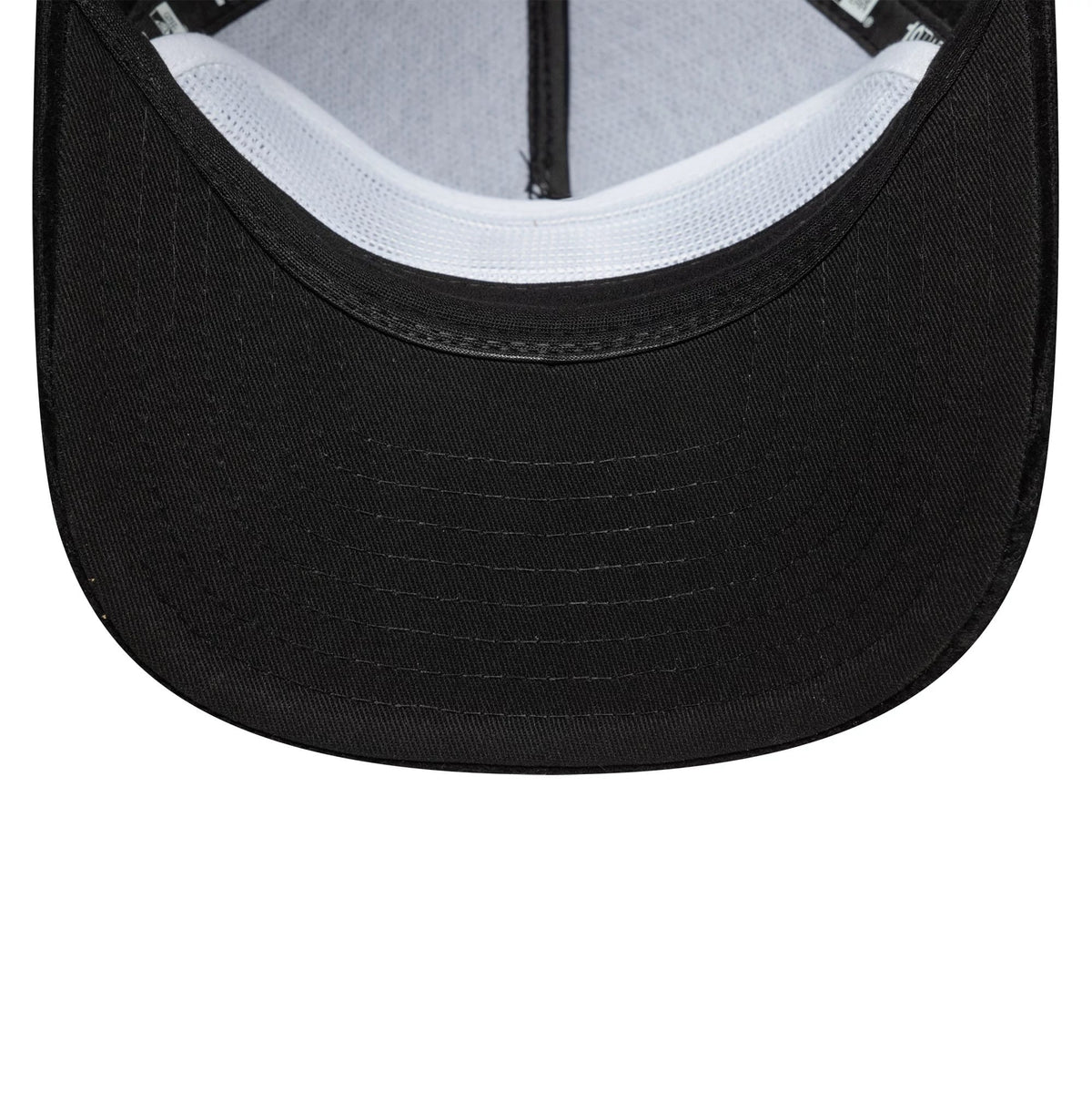 This is a Detroit Tigers MLB Cooperstown Cord Black 19TWENTY Adjustable Cap 6