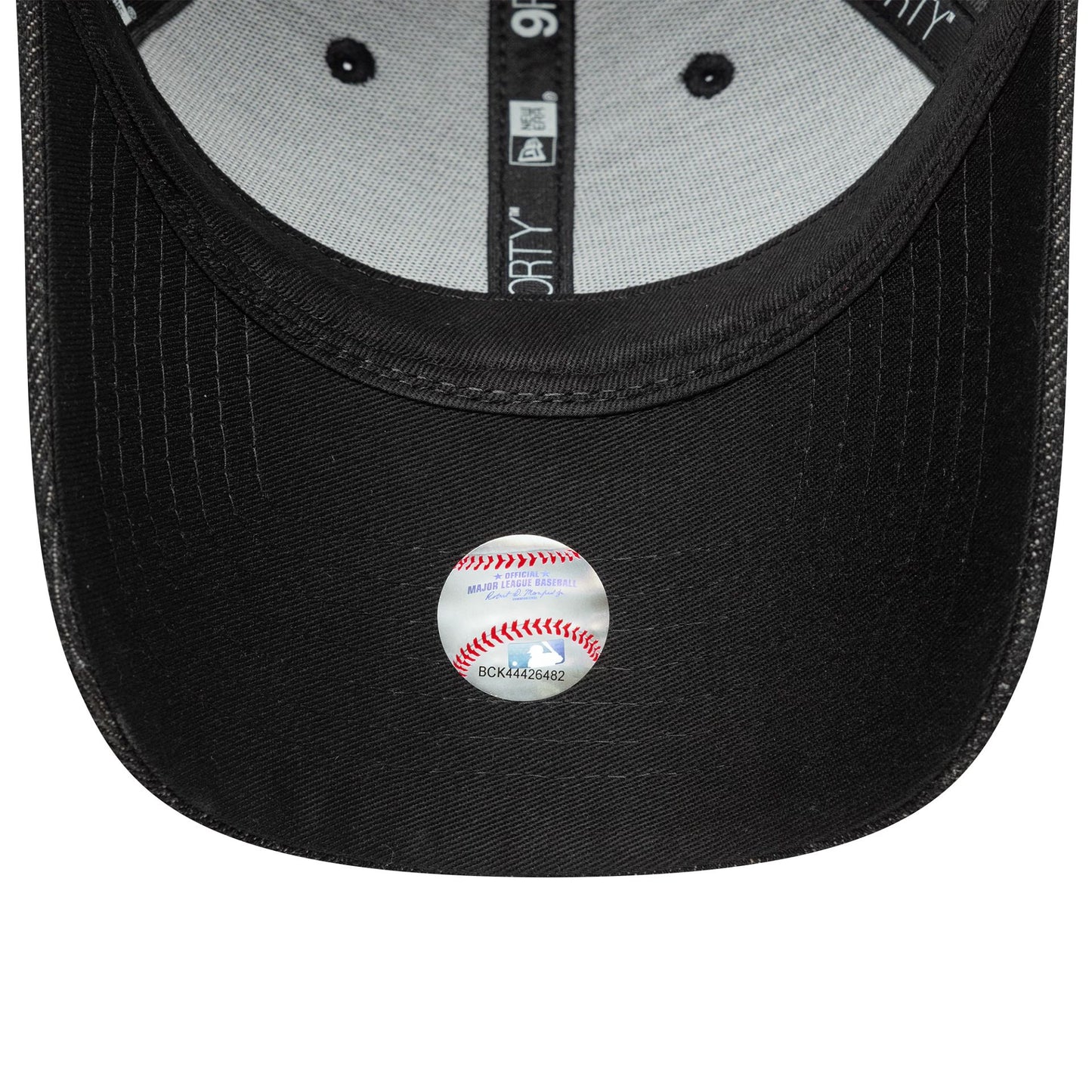 This is a LA Dodgers Womens MLB Sequin Black 9FORTY Adjustable Cap 5