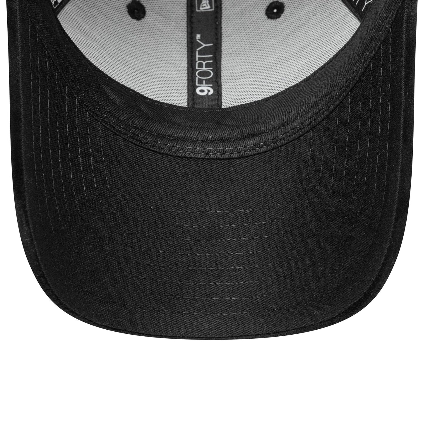 This is a New York Yankees Womens MLB Velour Black 9FORTY Adjustable Cap 5