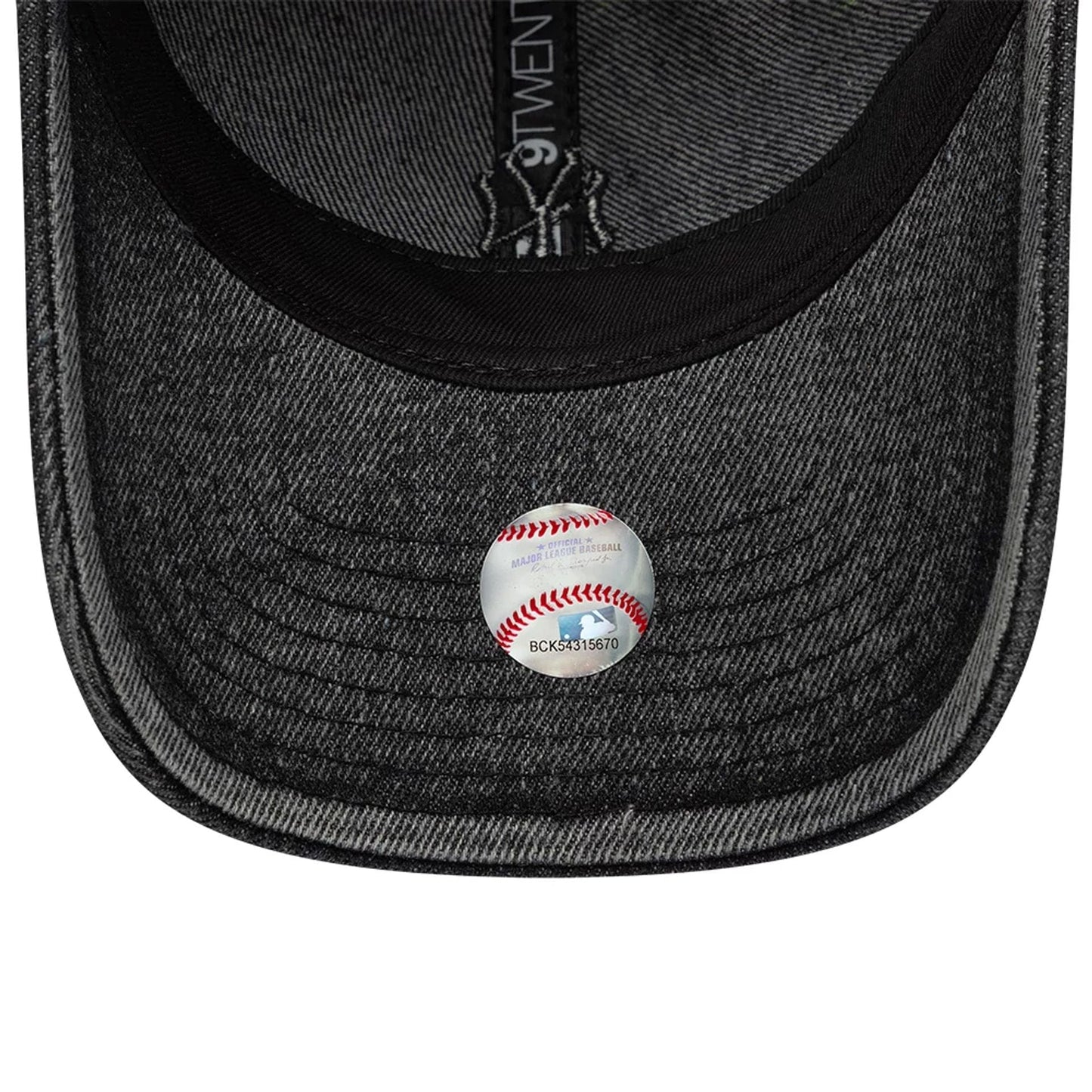This is a New York Yankees Womens MLB Denim Black 9TWENTY Adjustable Cap 5