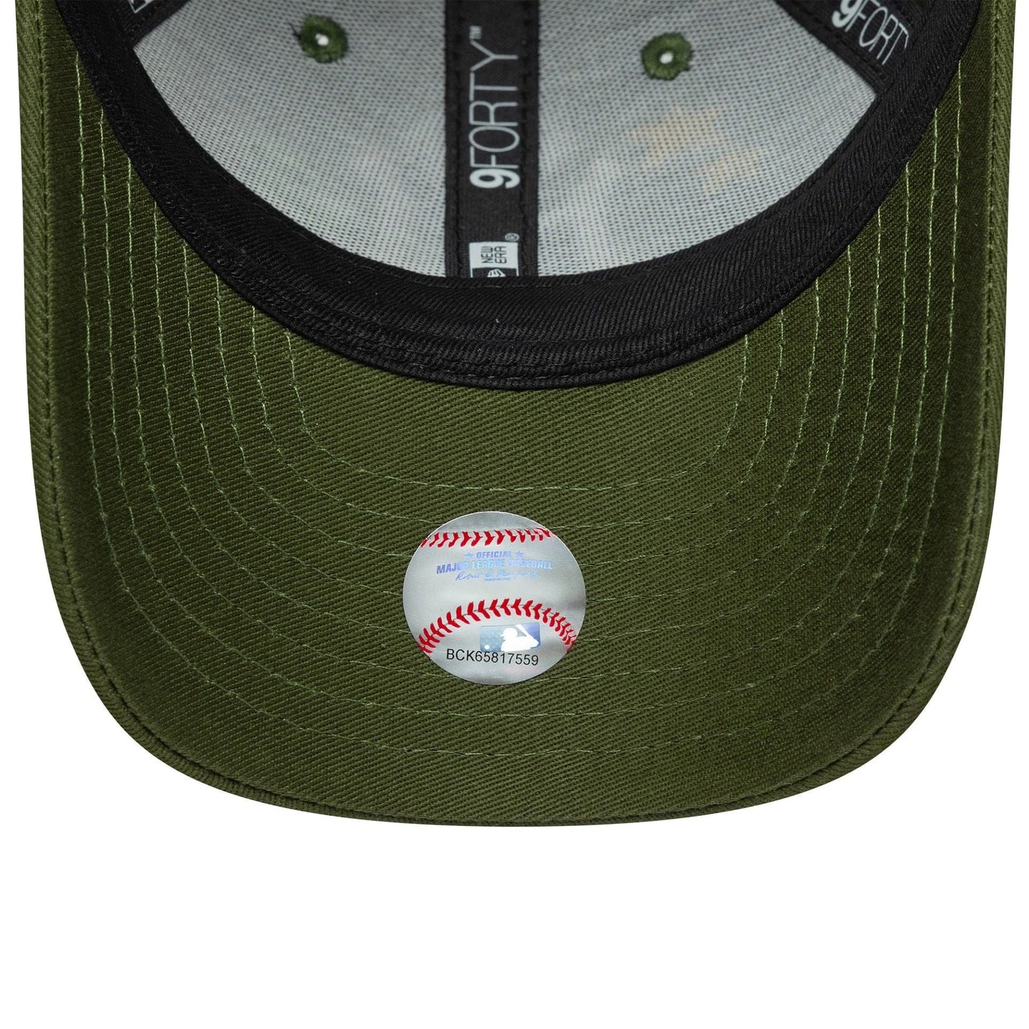 This is a New York Yankees Child MLB Space Icon Dark Green 9FORTY Adjustable Cap 5