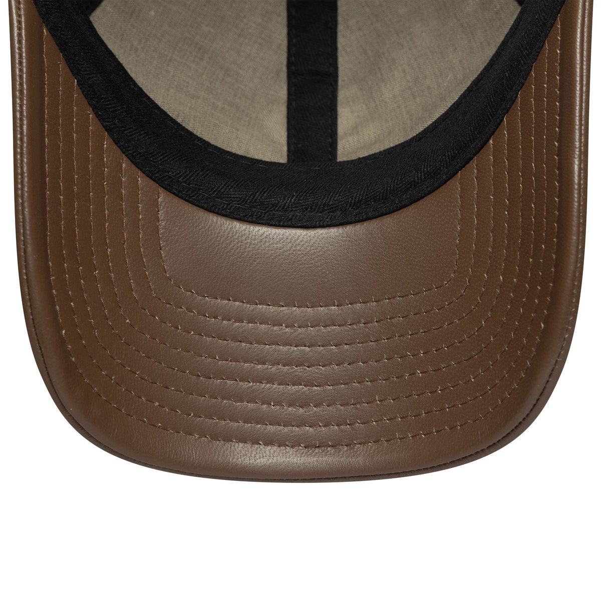 This is a New York Yankees MLB Loden Leather Navy 9TWENTY Adjustable Cap 5