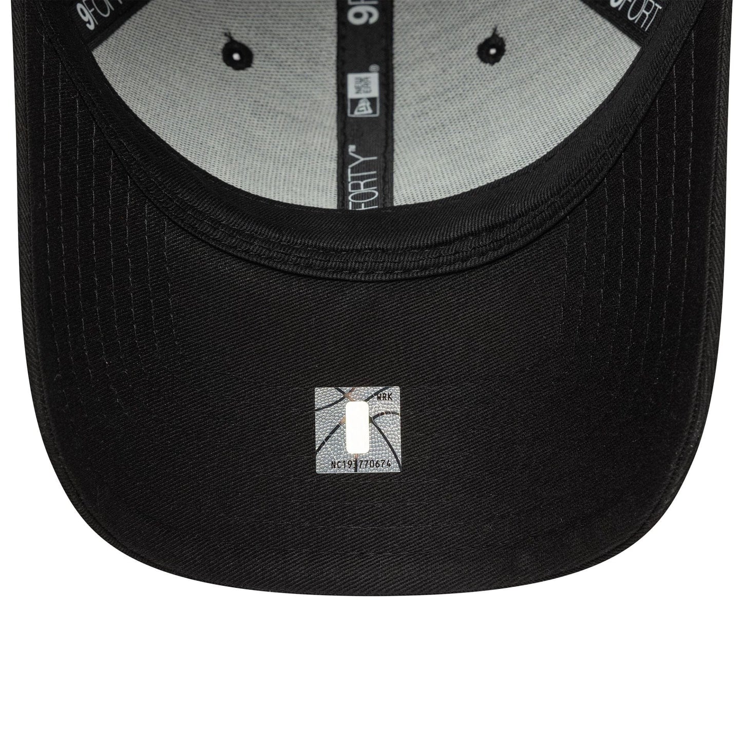 This is a LA Lakers NBA Team Outline Black 9FORTY Adjustable Cap 5
