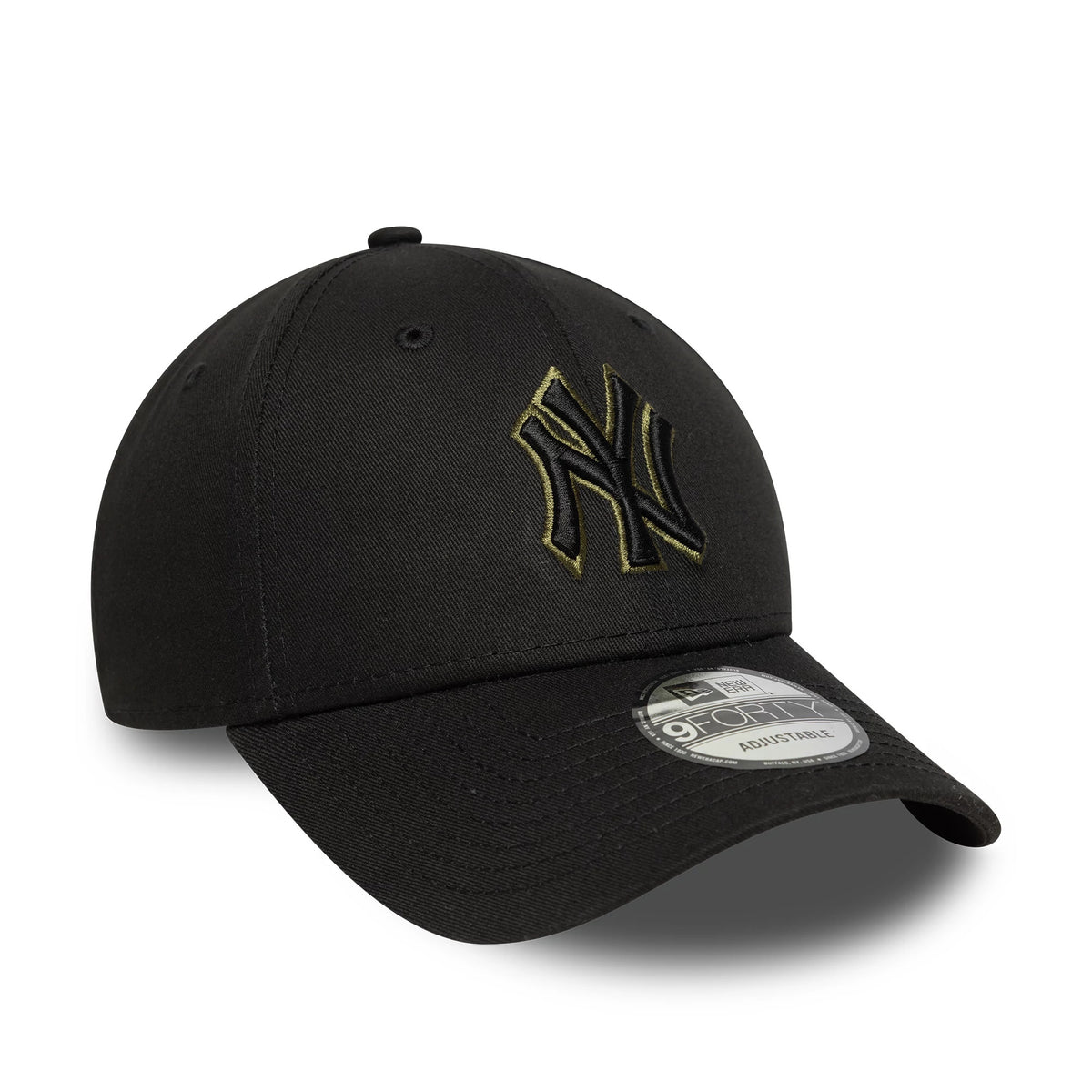 New York Yankees MLB Team Outline Black New Era 9FORTY Adjustable Cap, three-quarter view showing the raised gold embroidered NY logo on the front panel, black curved visor with the 9FORTY size sticker.