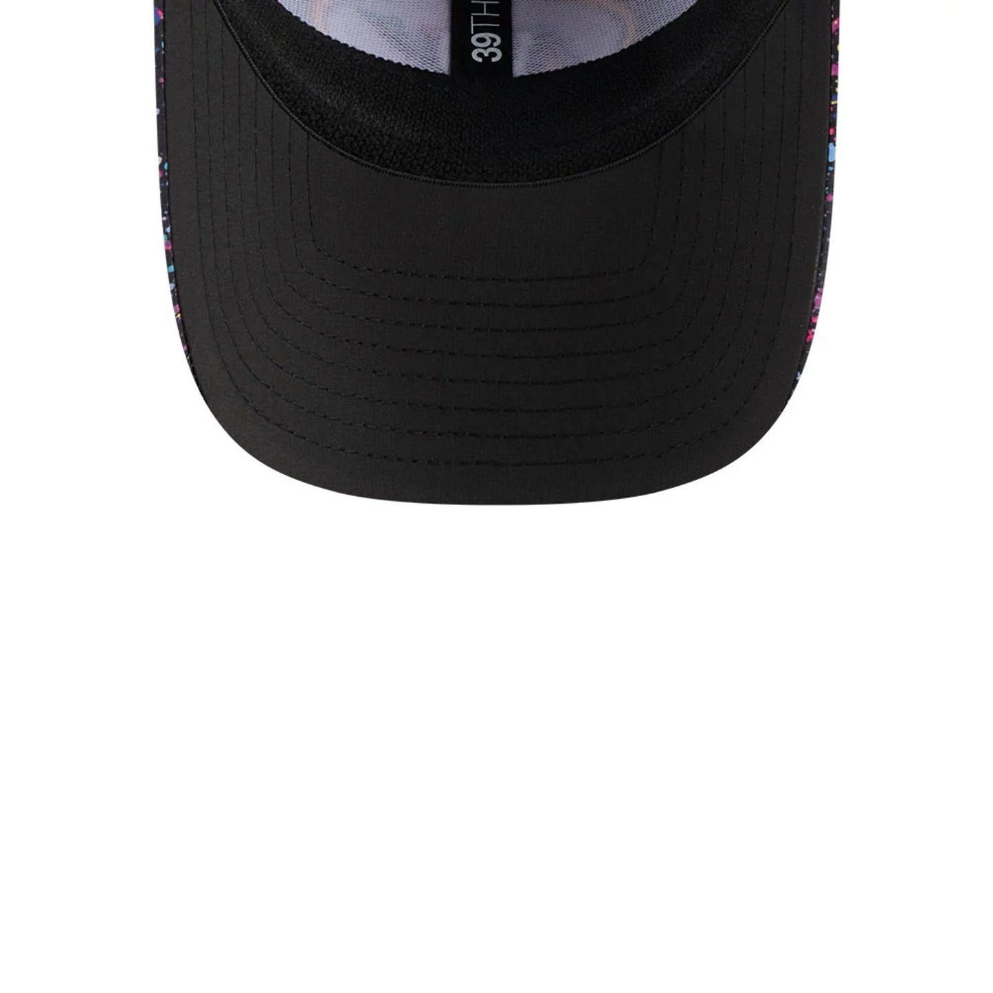 This is a New York Jets NFL Crucial Catch 2025 Black 39THIRTY Stretch Fit Cap 6