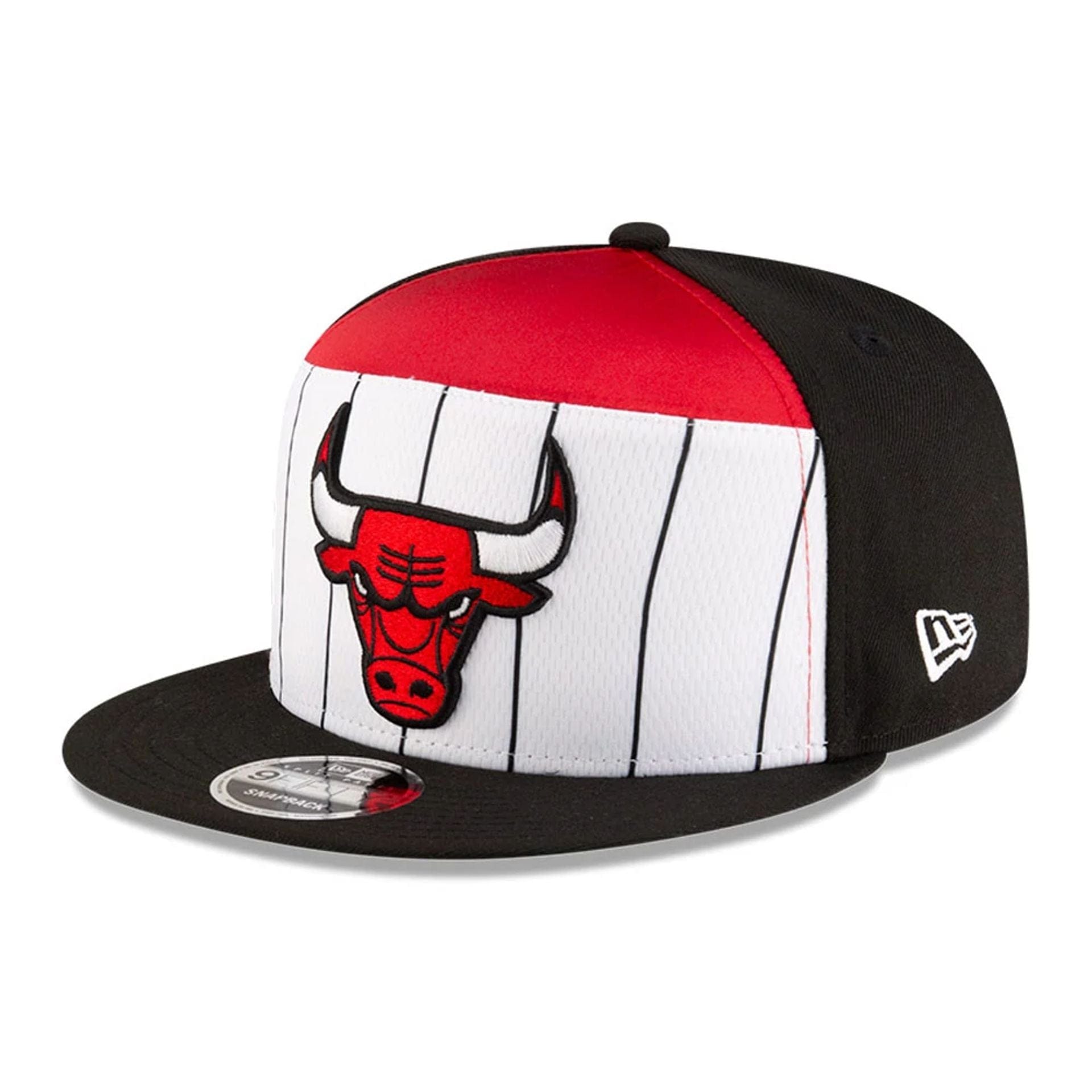 This is a Chicago Bulls NBA Tip Off 2025 Black 9FIFTY Split Panel Snapback Adjustable Cap 1