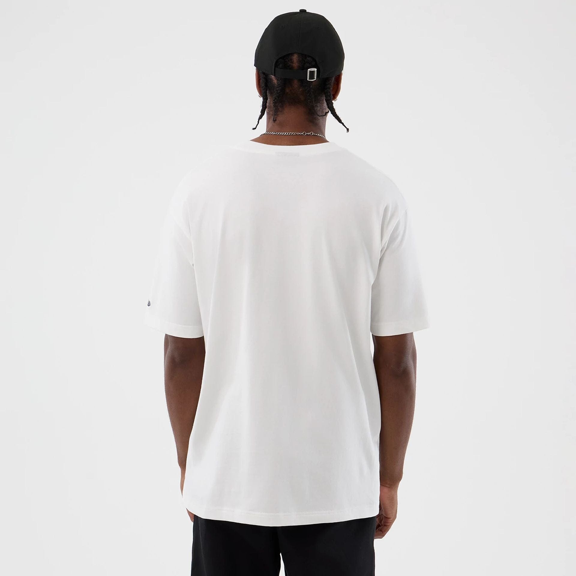 The Male model is wearing New York Yankees MLB Sport Classic White T-Shirt 2