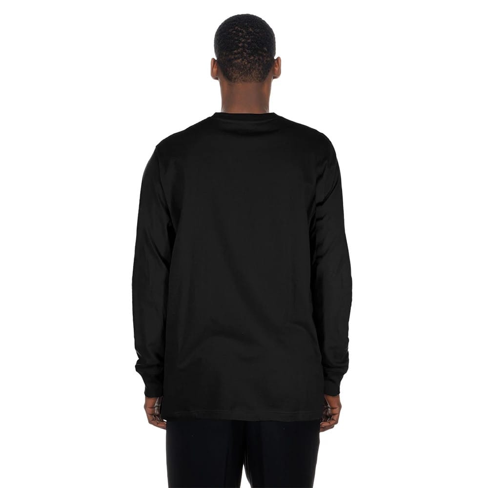The Male model is wearing Las Vegas Raiders NFL Sport Classic Black Long Sleeve T-Shirt 2