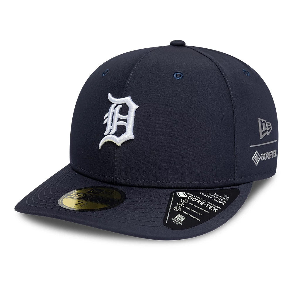 Detroit Tigers MLB Gore-Tex Navy New Era 59FIFTY Fitted Cap, three-quarter view showing the white embroidered D logo on the front panel, dark navy flat visor with gold 59FIFTY size sticker, and side New Era and Gore-Tex logos.