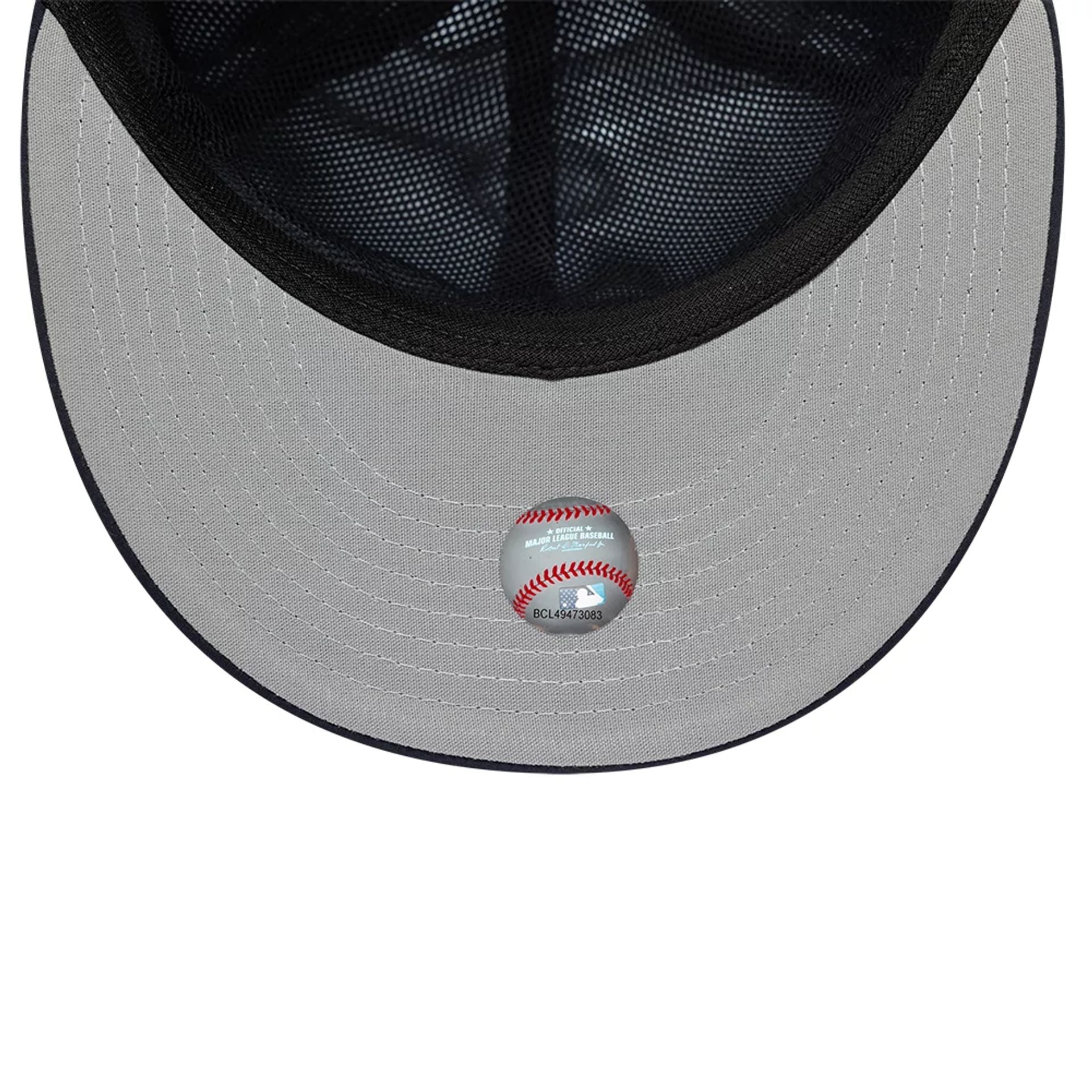 This is a Detroit Tigers MLB Gore-Tex Navy 59FIFTY Fitted Cap 2