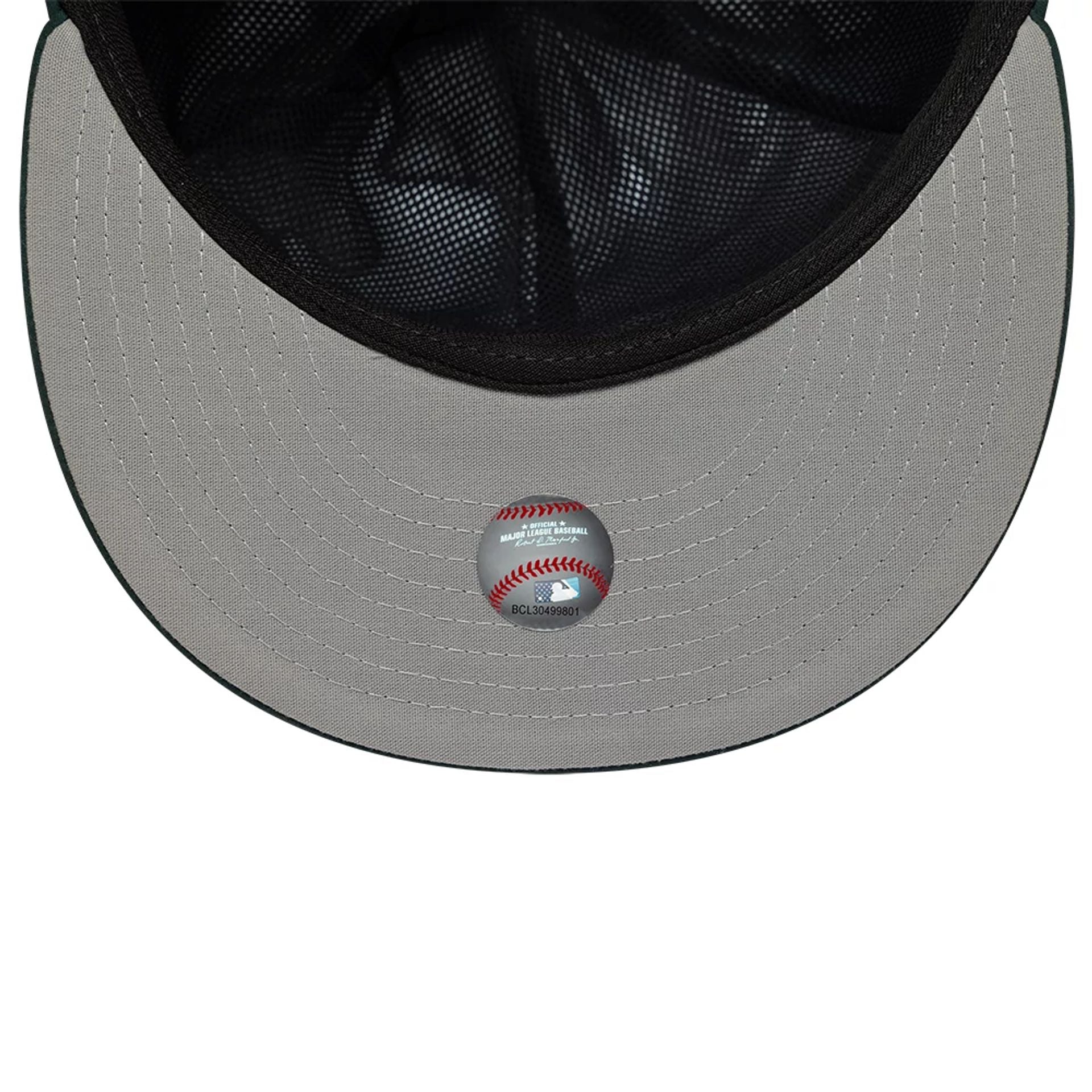 This is a Athletics MLB Gore-Tex Dark Green 59FIFTY Fitted Cap 2