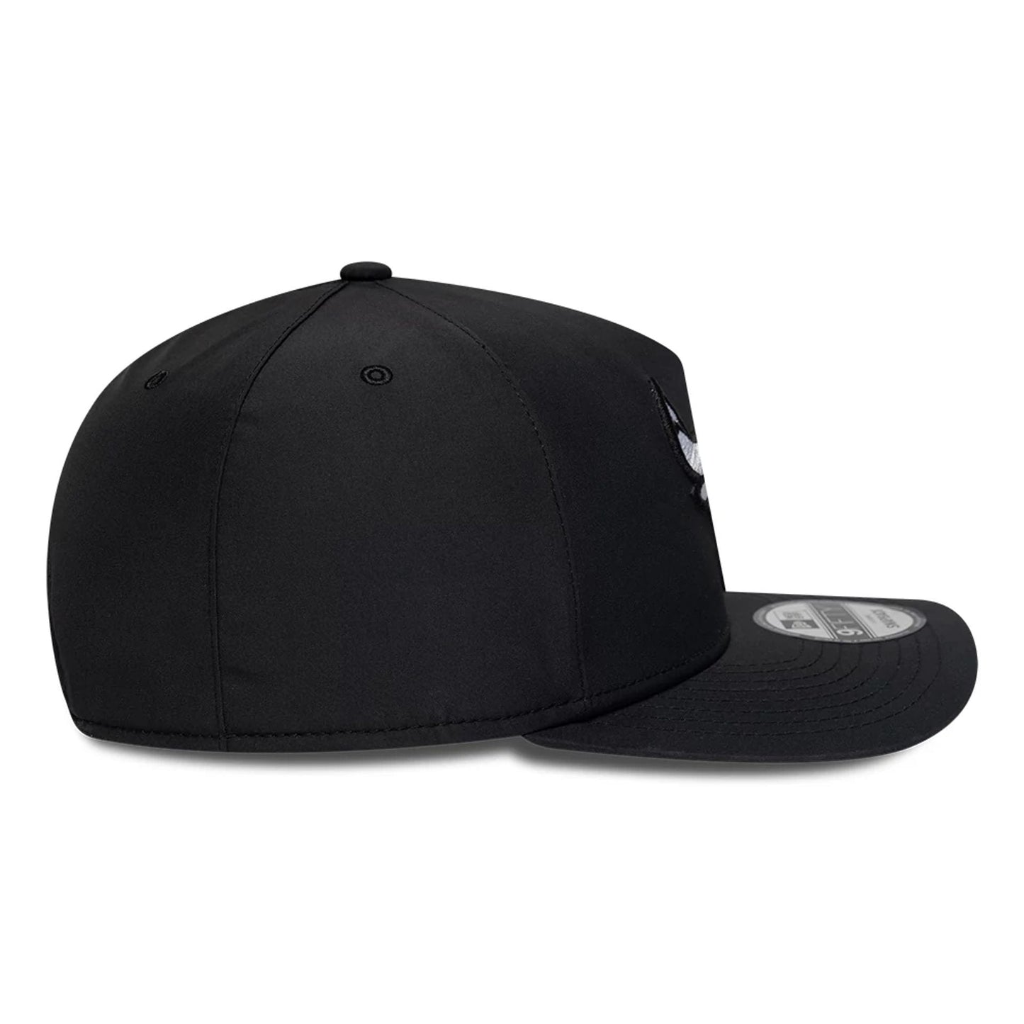 This is a Chicago Bulls NBA Gore-Tex Black 9FIFTY A-Frame Snapback Adjustable Cap 7