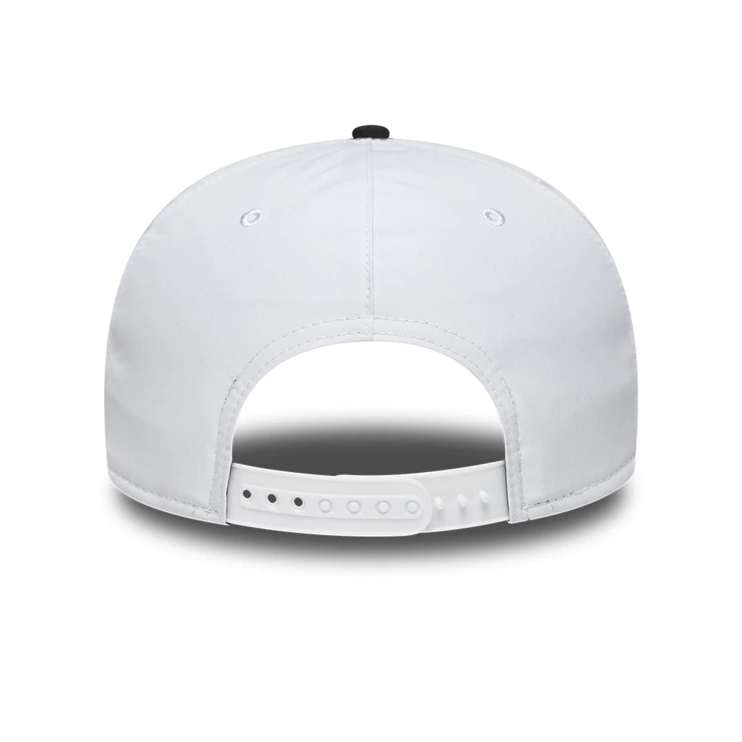 This is a Chicago White Sox MLB Gore-Tex Black 9SEVENTY Stretch Snap Adjustable Cap 7