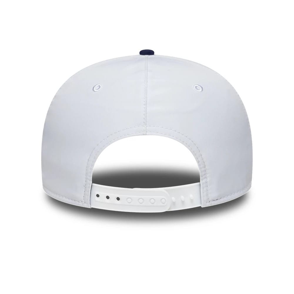 This is a New York Yankees MLB Gore-Tex White 9SEVENTY Stretch Snap Adjustable Cap 7