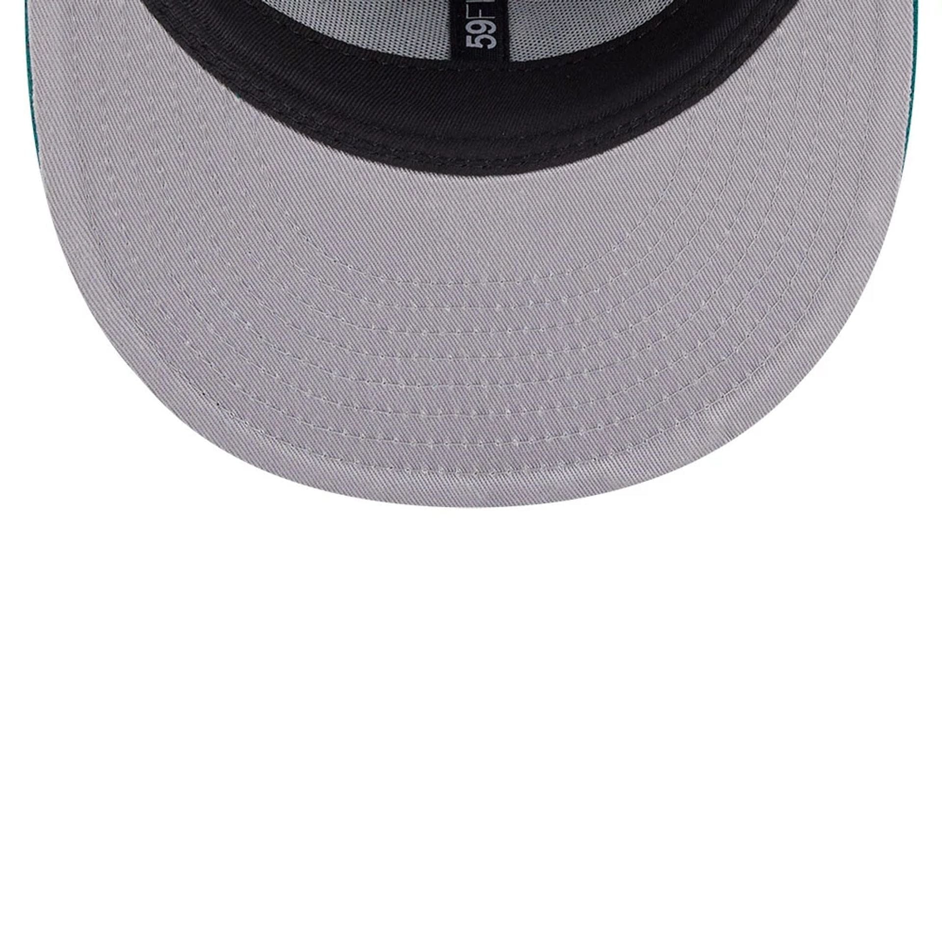 Pictured is this New York Jets NFL x Nickelodeon black 59FIFTY Fitted cap. 2