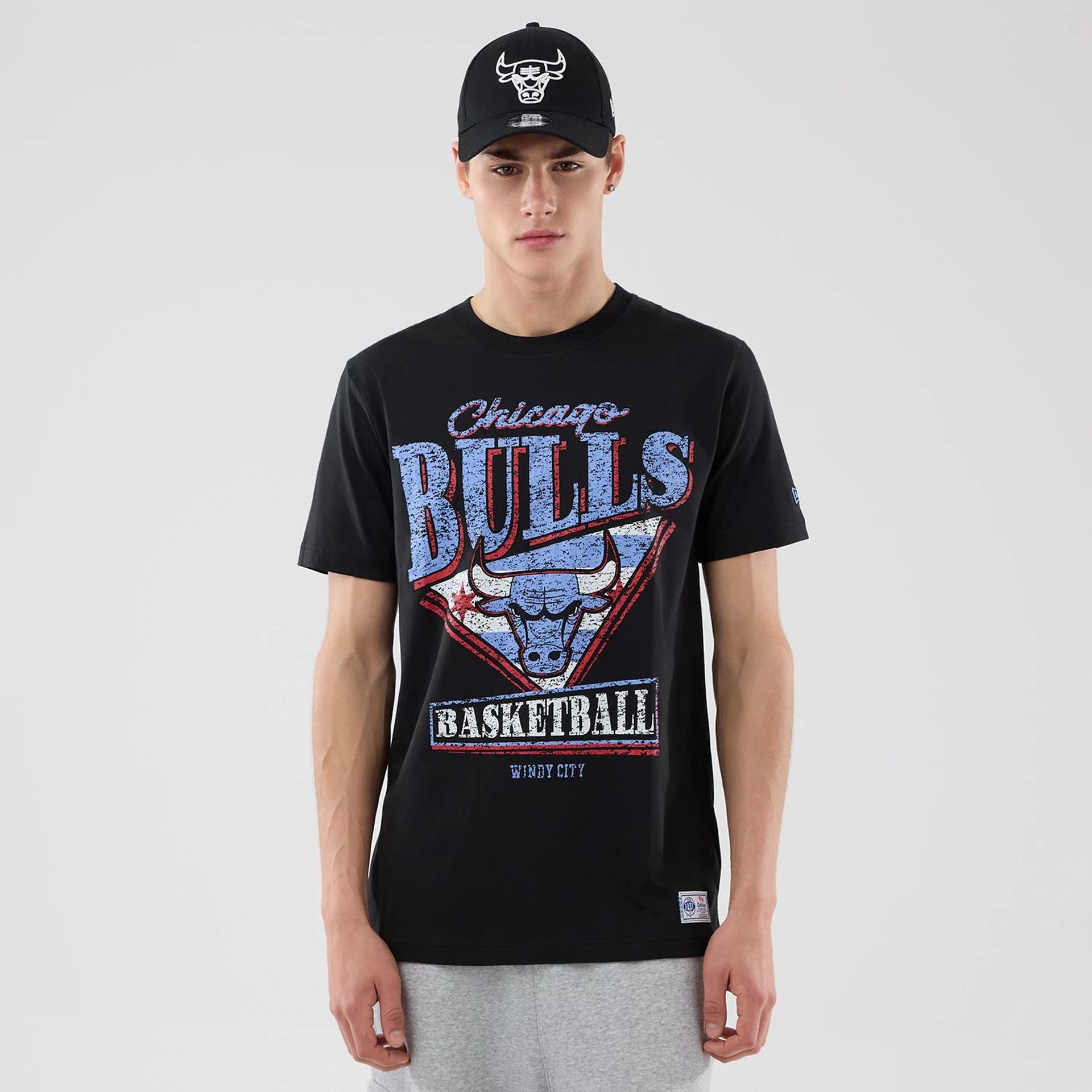 The Male model is wearing Chicago Bulls NBA City Edition Black T-Shirt 1
