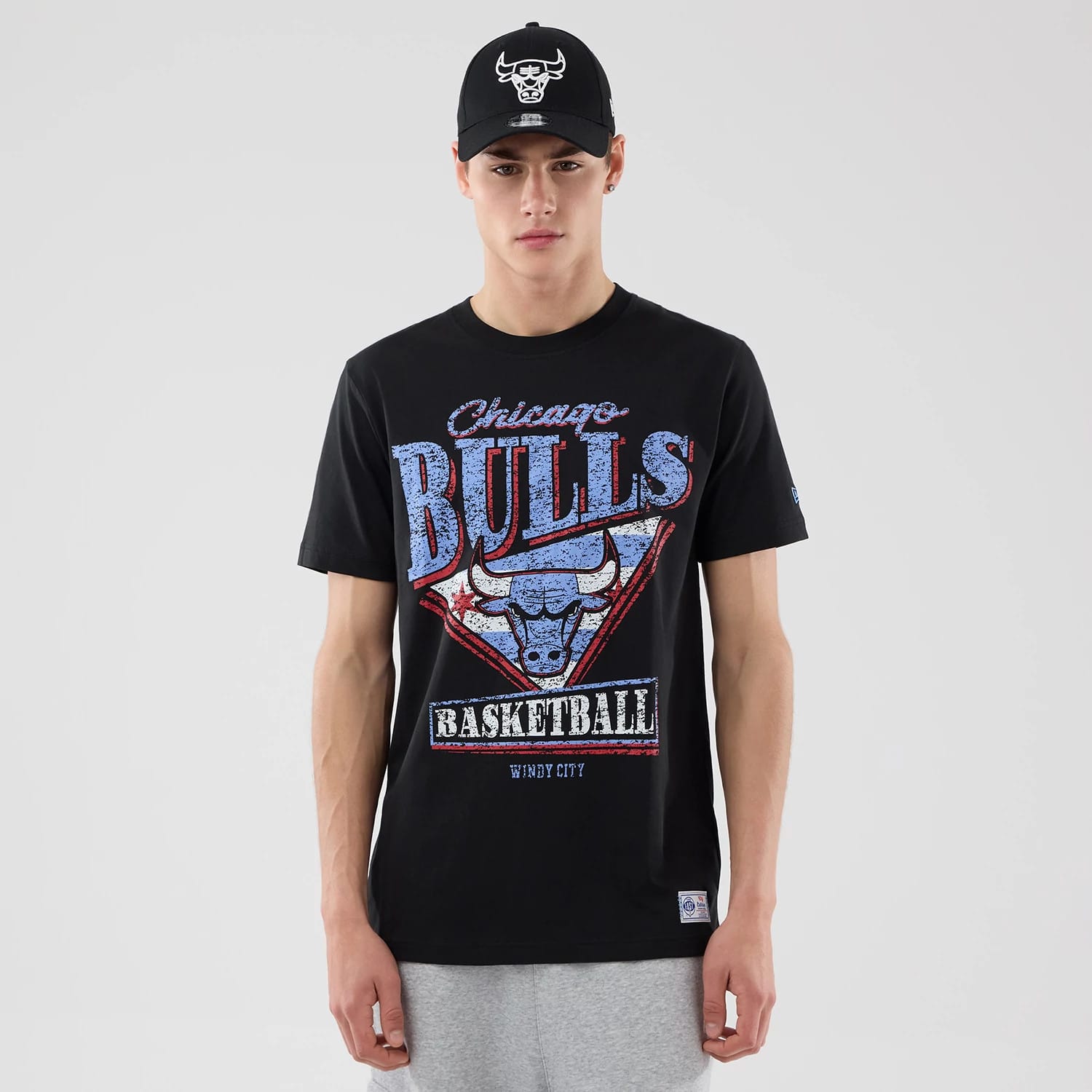 The Male model is wearing Chicago Bulls NBA City Edition Black T-Shirt 1