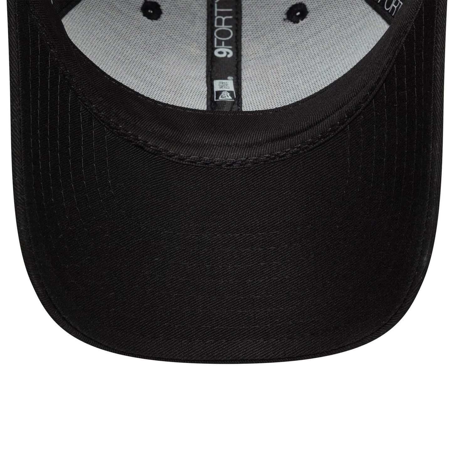 This is a RC Toulonnais Youth Core Black 9FORTY Adjustable Cap 7