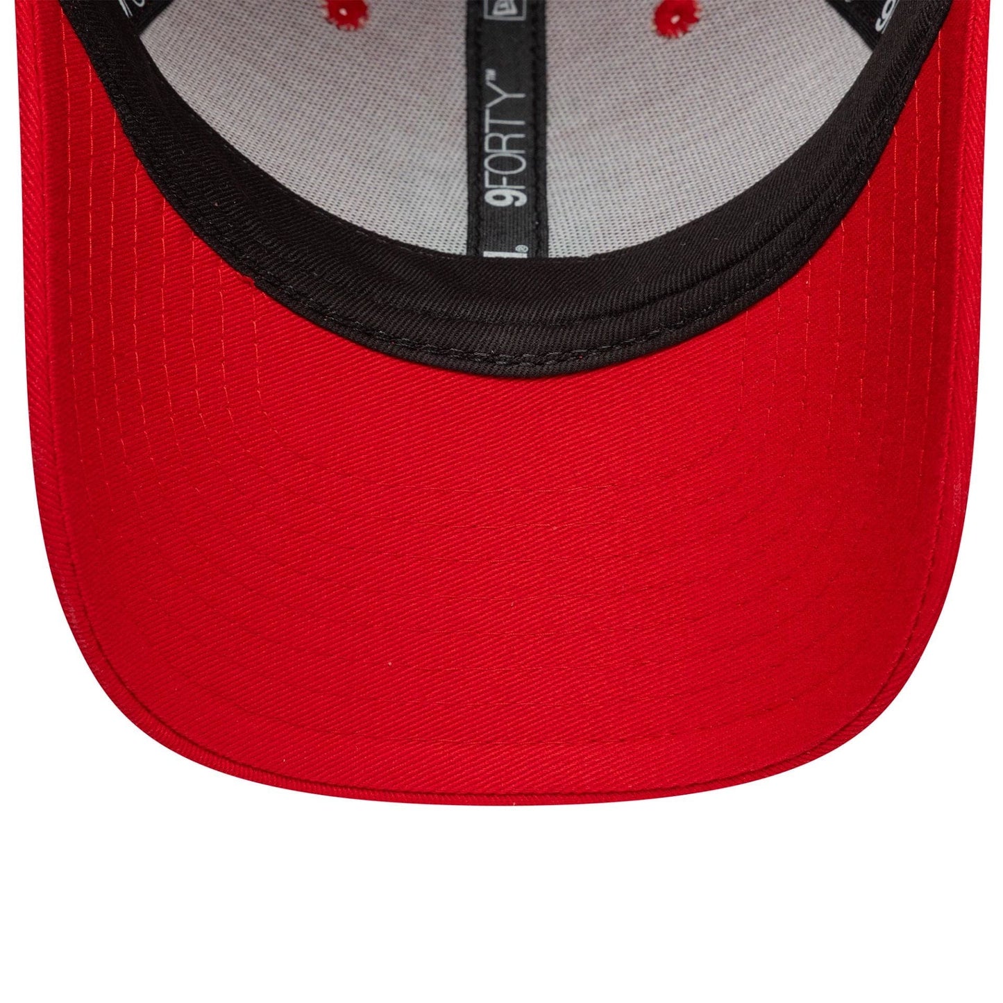 This is a RC Toulonnais Youth Core Red 9FORTY Adjustable Cap 7