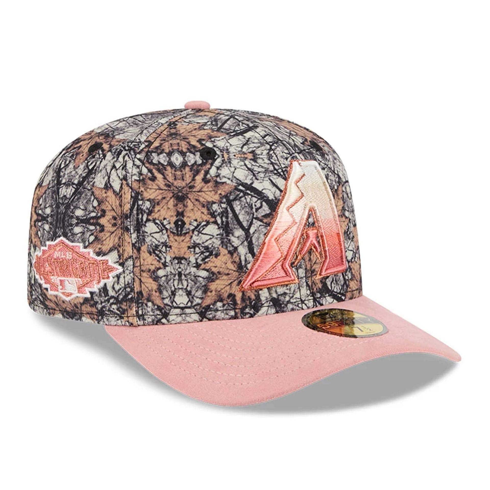 This is a Arizona Diamondbacks Gradient Real Tree All Over Print 59FIFTY Fitted Cap 1