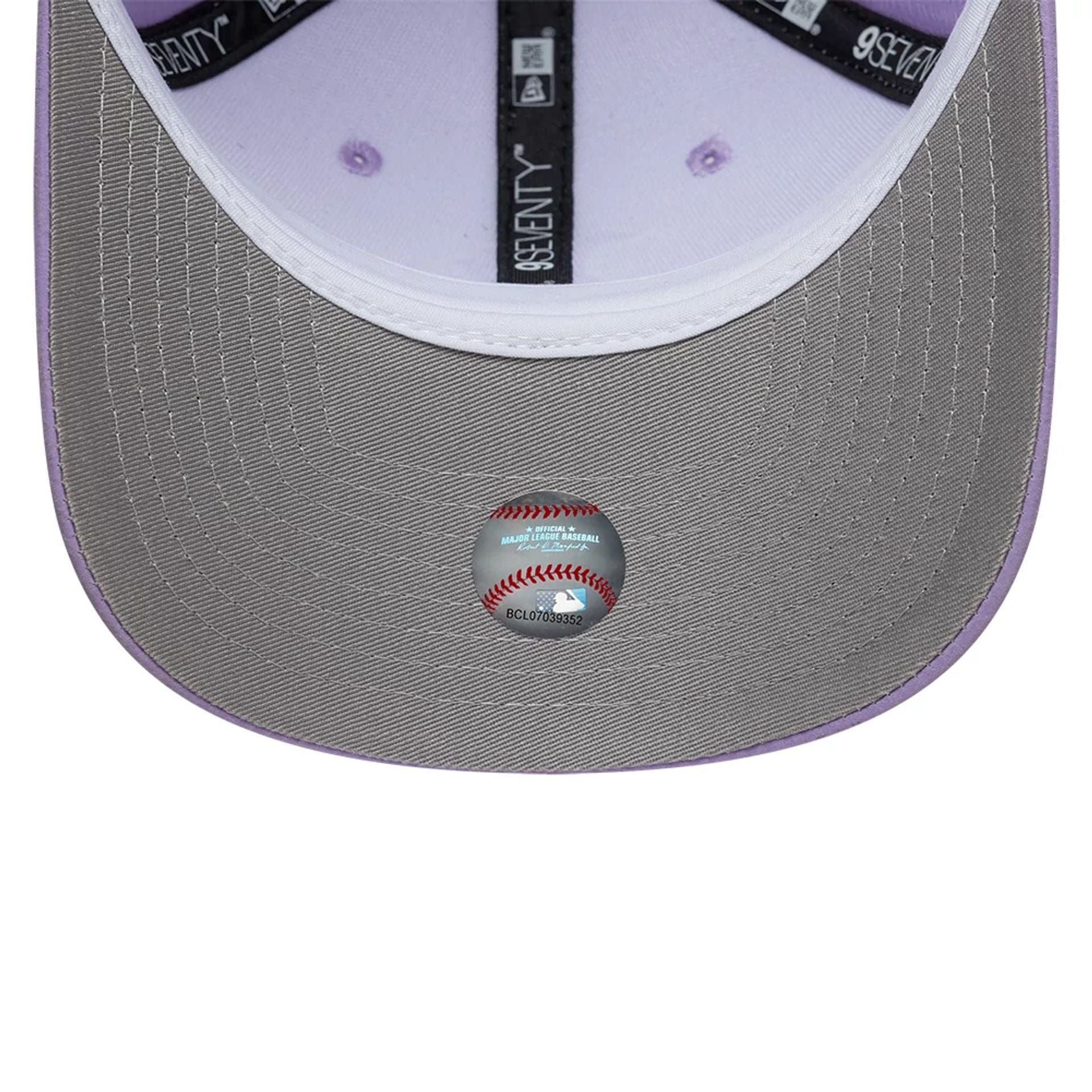 This is a Boston Red Sox Pastel Crepe Purple 9SEVENTY Stretch Snap Adjustable Cap 2