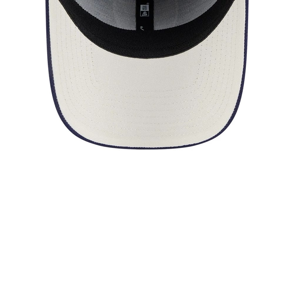 This is a Las Vegas Raiders NFL Lifestyle Navy 39THIRTY Stretch Fit Cap 2