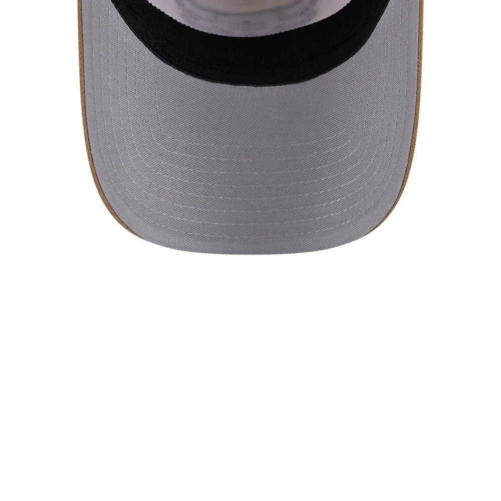Chicago Bulls NBA Sandy Bay White New Era 39THIRTY A-Frame Stretch Fit Cap, close-up showing the grey curved visor with a detailed stitch pattern and light grey undervisor, giving a contrasting look to the black interior sweatband.
