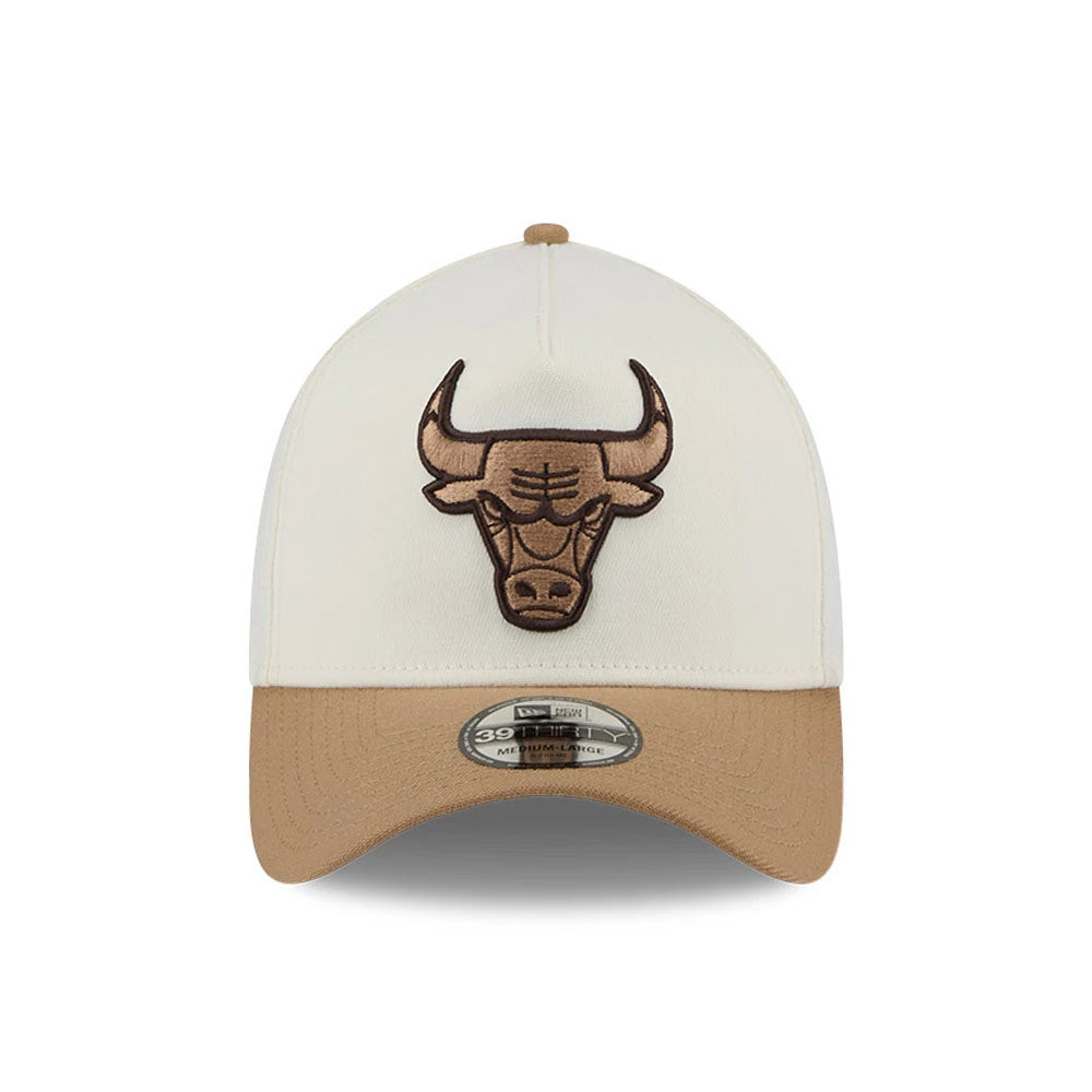 Pictured is this NBA Sandy Bay Chicago Bulls 39THIRTY A-Frame Stretch Fit cap in white. 3
