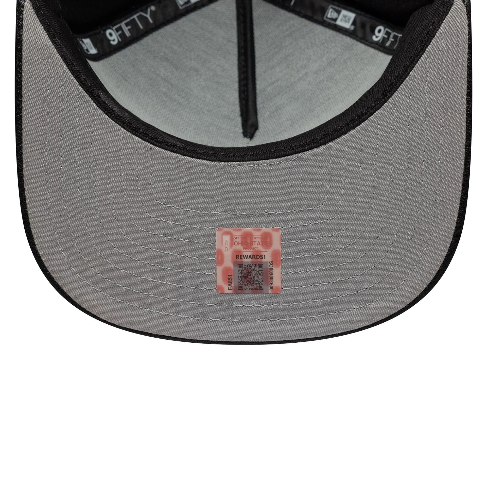 This is a Ohio State Buckeyes Wool Letterman Black 9FIFTY A-Frame Snapback Adjustable Cap 2