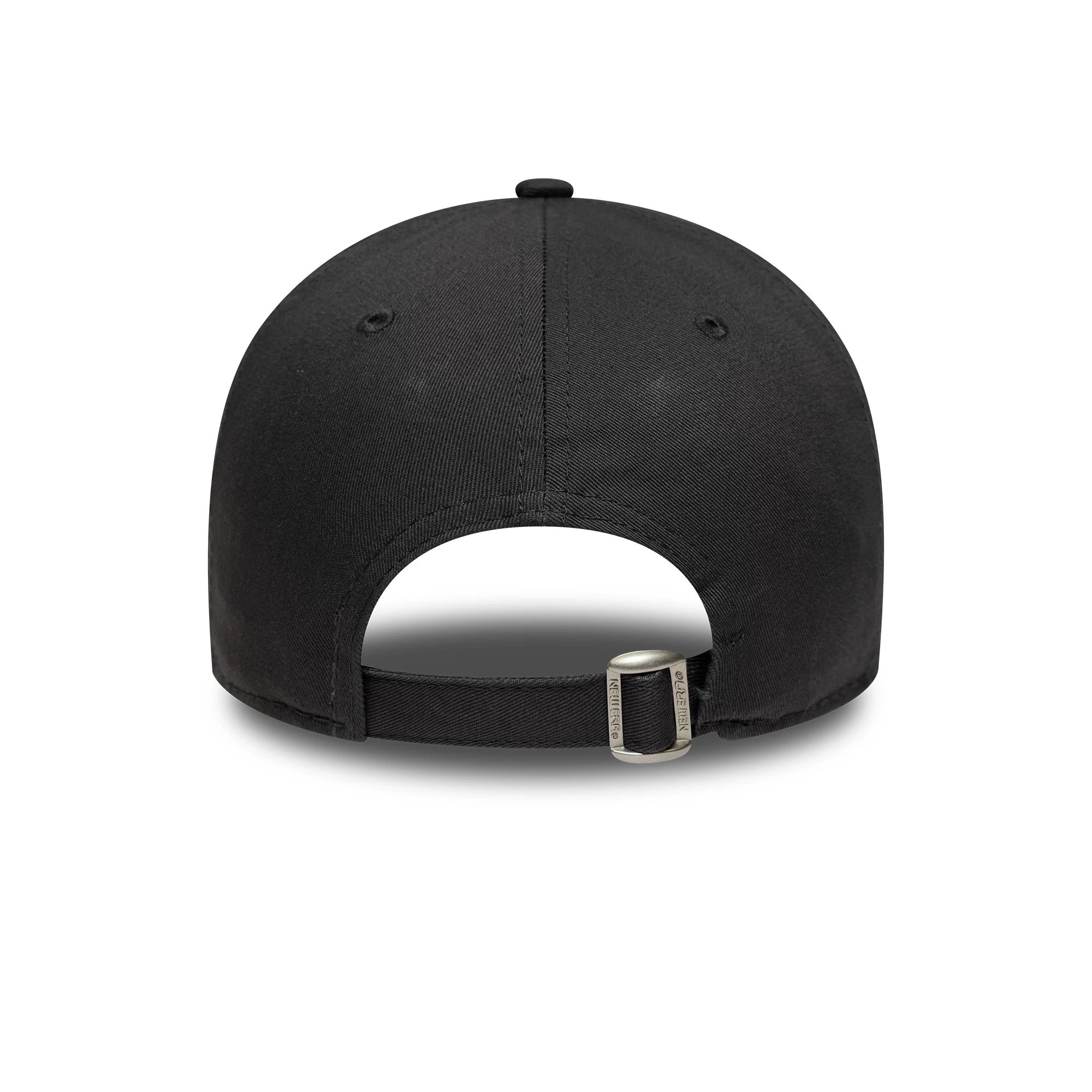 Pictured is this MLB League Essential New York Yankees 9FORTY in charcoal. 4