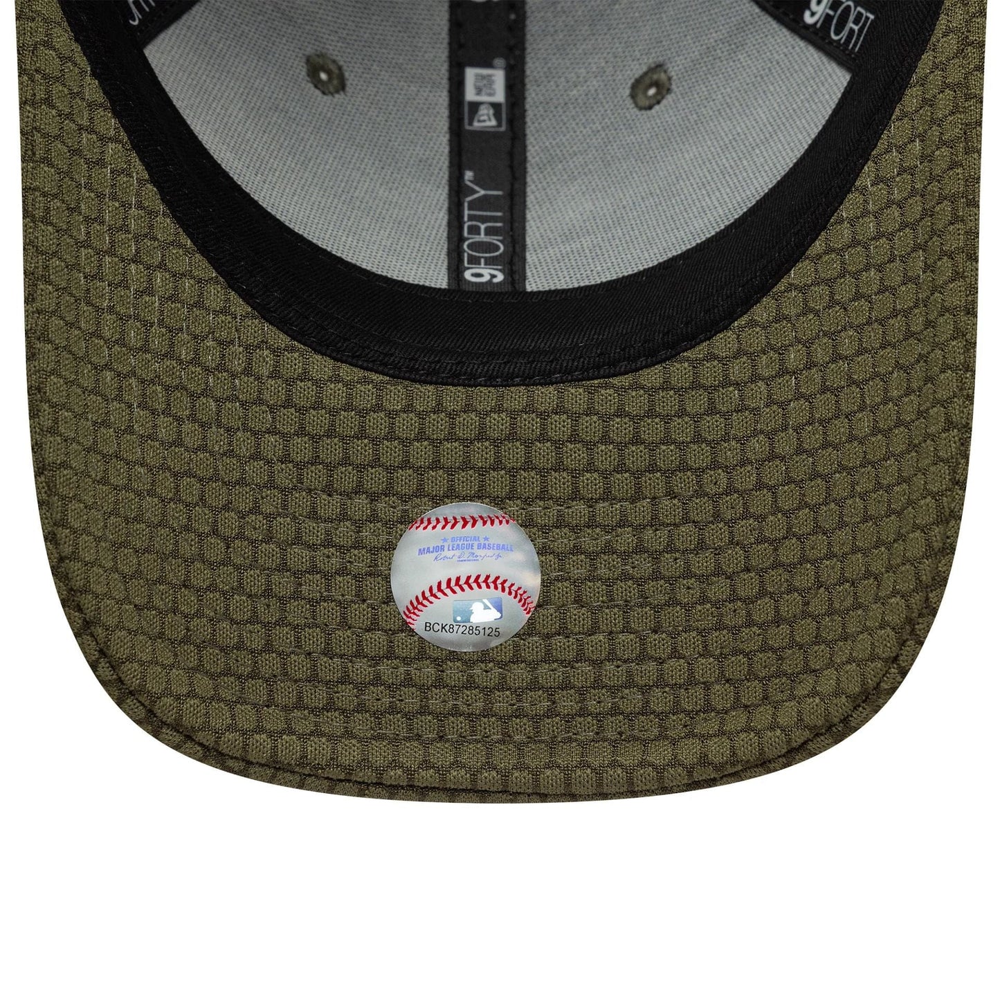 Pictured is this MLB Flawless Mesh LA Dodgers 9FORTY in green. 5