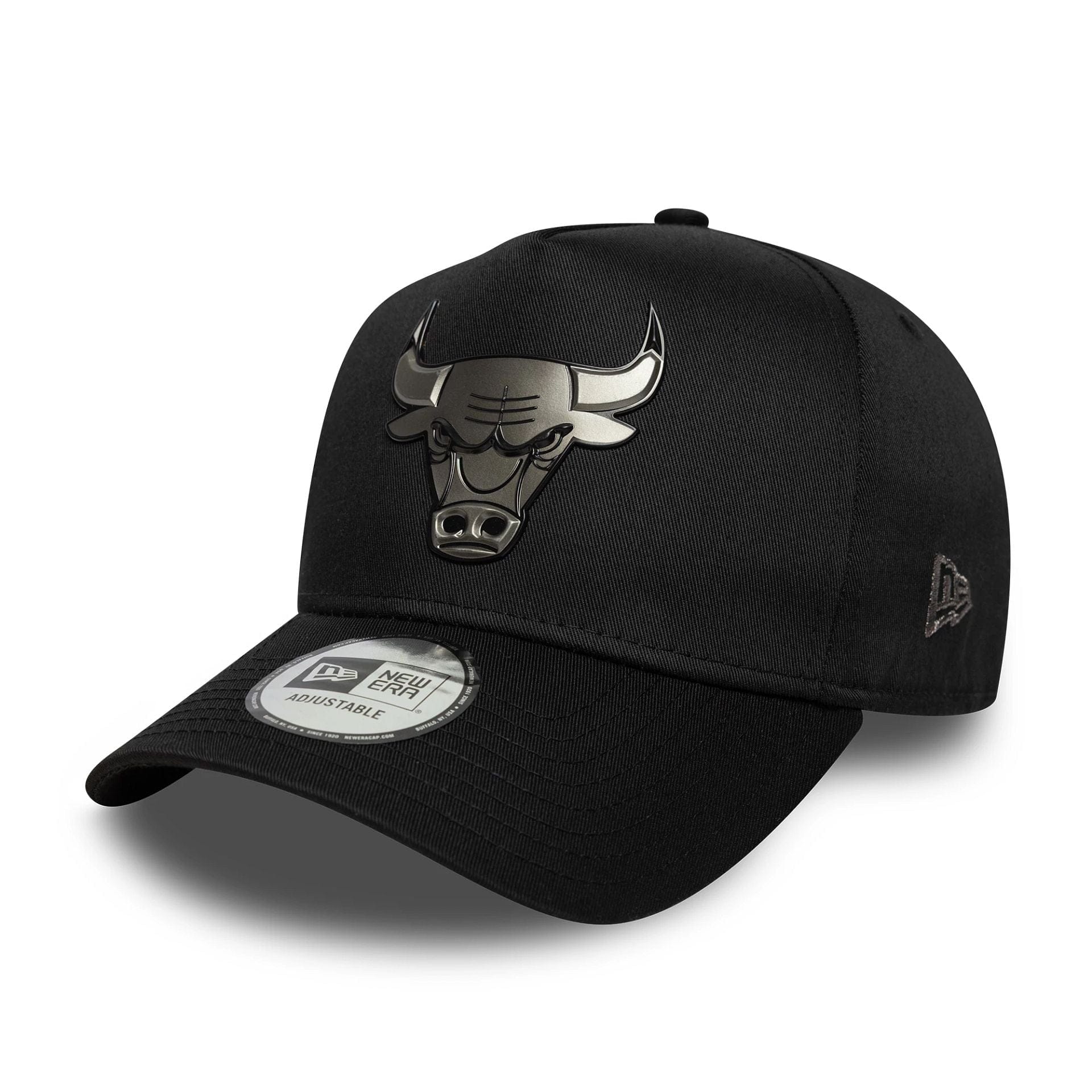 Pictured is this NBA Metallic Chicago Bulls 9FORTY E-Frame in black. 1