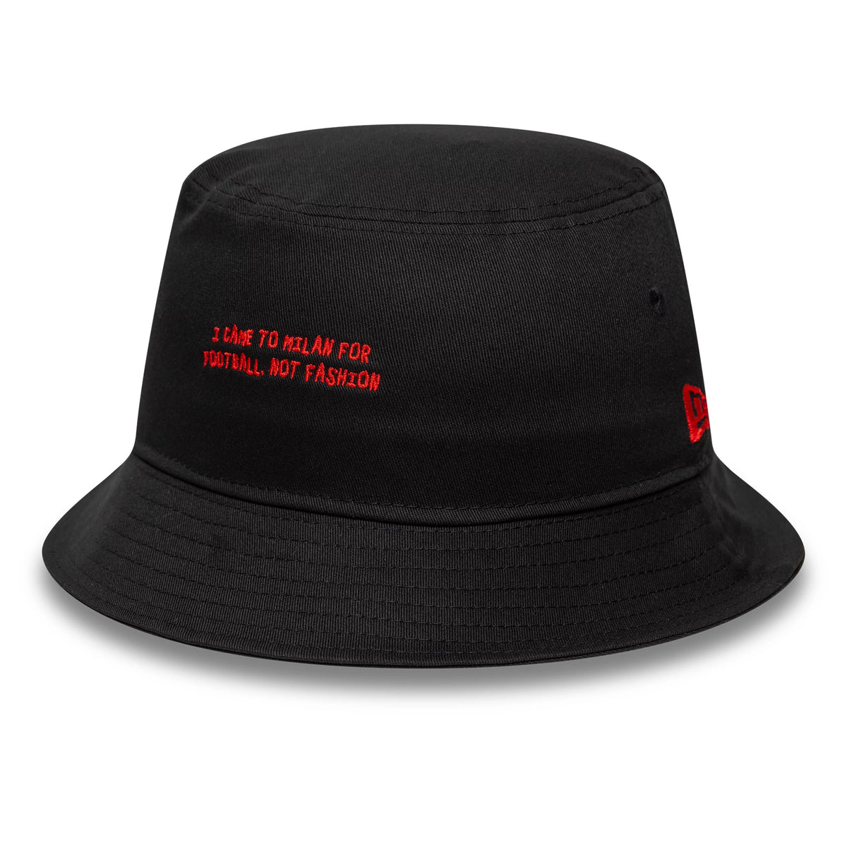 New Era AC Milan Phrase Black Bucket Hat, side view showing the red embroidered phrase I came to Milan for football, not fashion on the black fabric with the New Era flag logo on the left side.