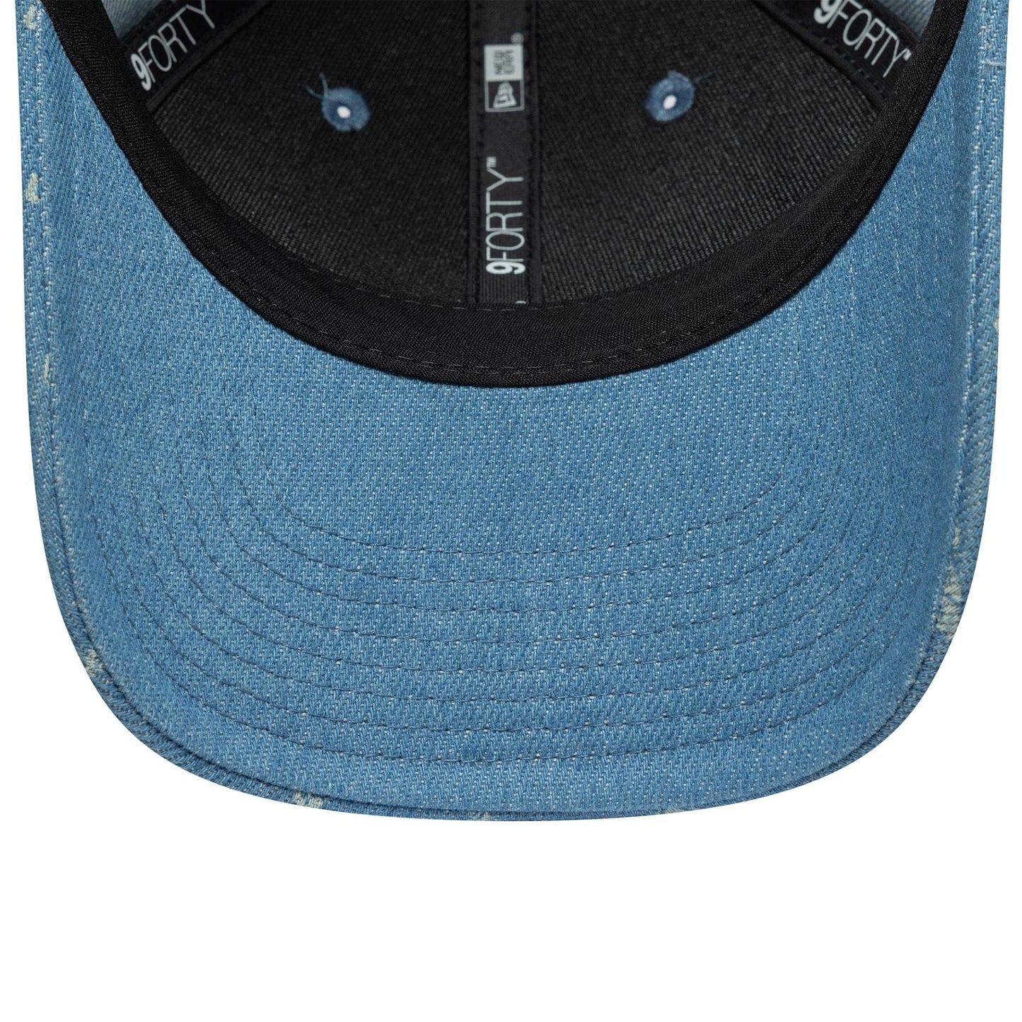 Pictured is this Denim VR46 9FORTY M-Crown in open blue. 5