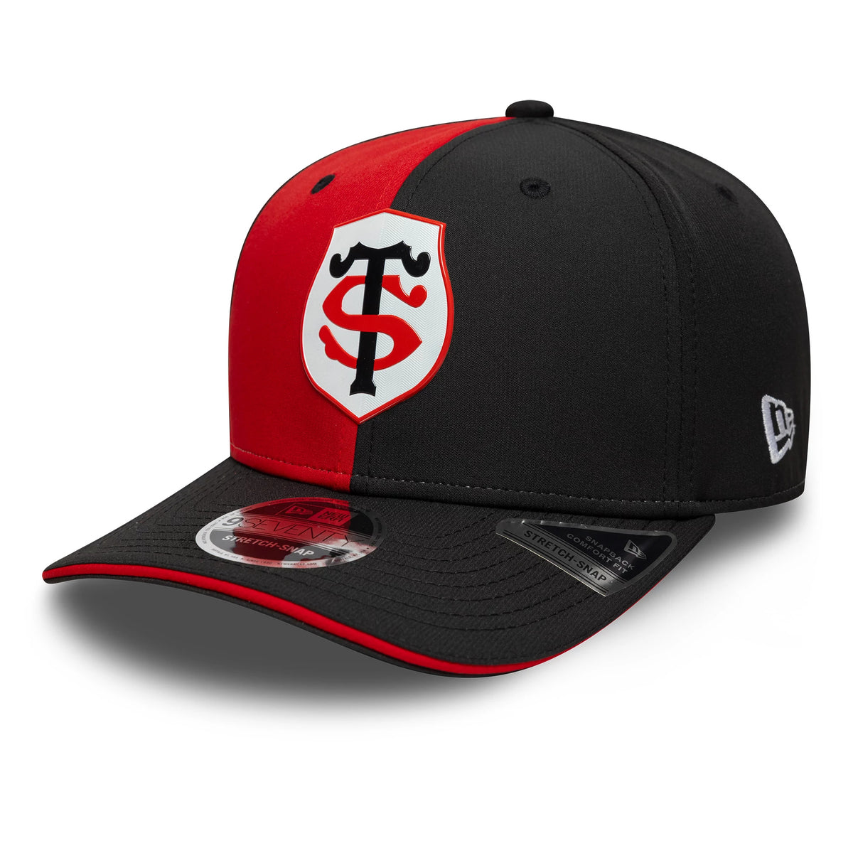 Stade Toulousain Recycled Black New Era 9SEVENTY Stretch Snap Cap, front view showing the embroidered red and white badge on a black and red split panel, with the New Era flag logo on the left side and the 9SEVENTY size sticker on the black visor.