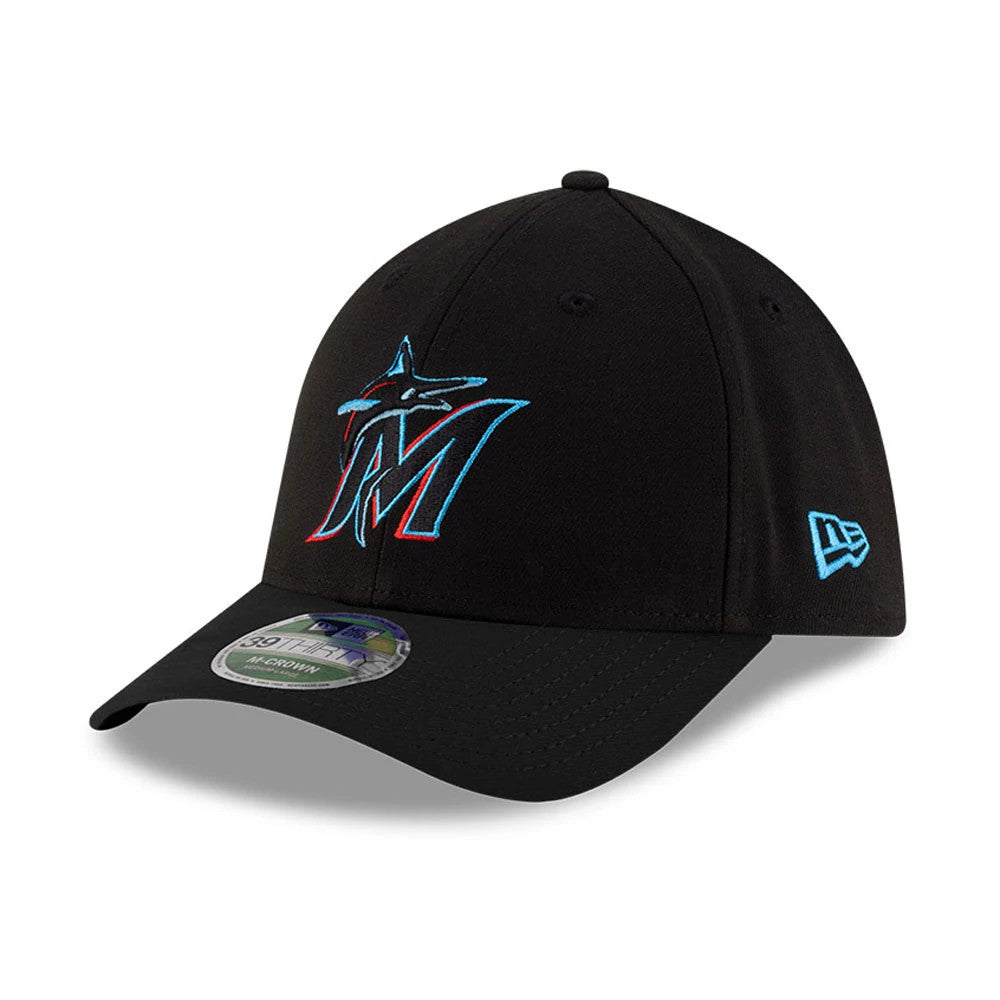 Marlins MLB Player Replica Black New Era 39THIRTY M-Crown Stretch Fit Cap, three-quarter view showing the raised embroidered Marlins logo in blue and red on the front panel, curved black visor and 39THIRTY size sticker.