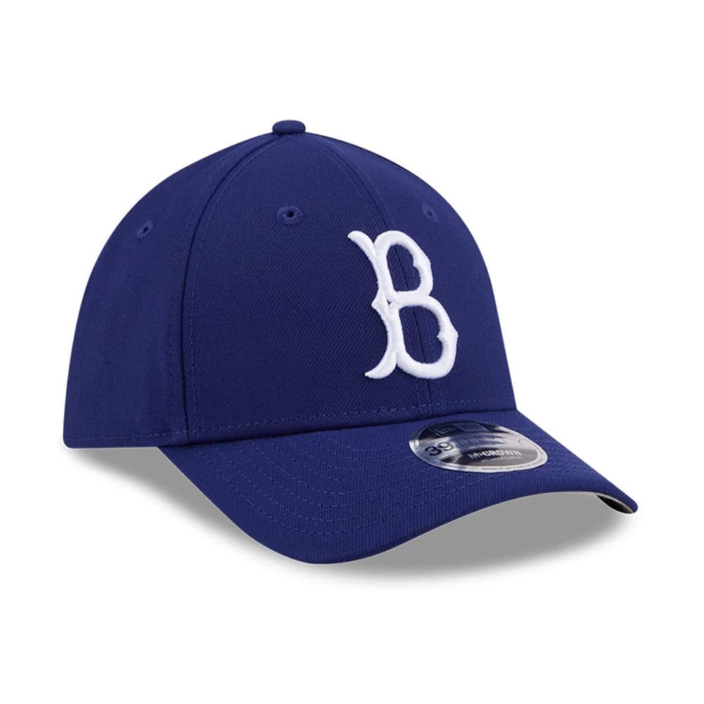 Pictured is this MLB Brooklyn Dodgers 39THIRTY M-Crown Stretch Fit cap in dark blue. 4