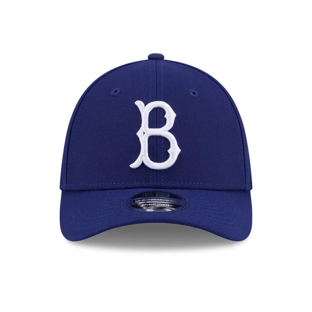 Pictured is this MLB Brooklyn Dodgers 39THIRTY M-Crown Stretch Fit cap in dark blue. 3