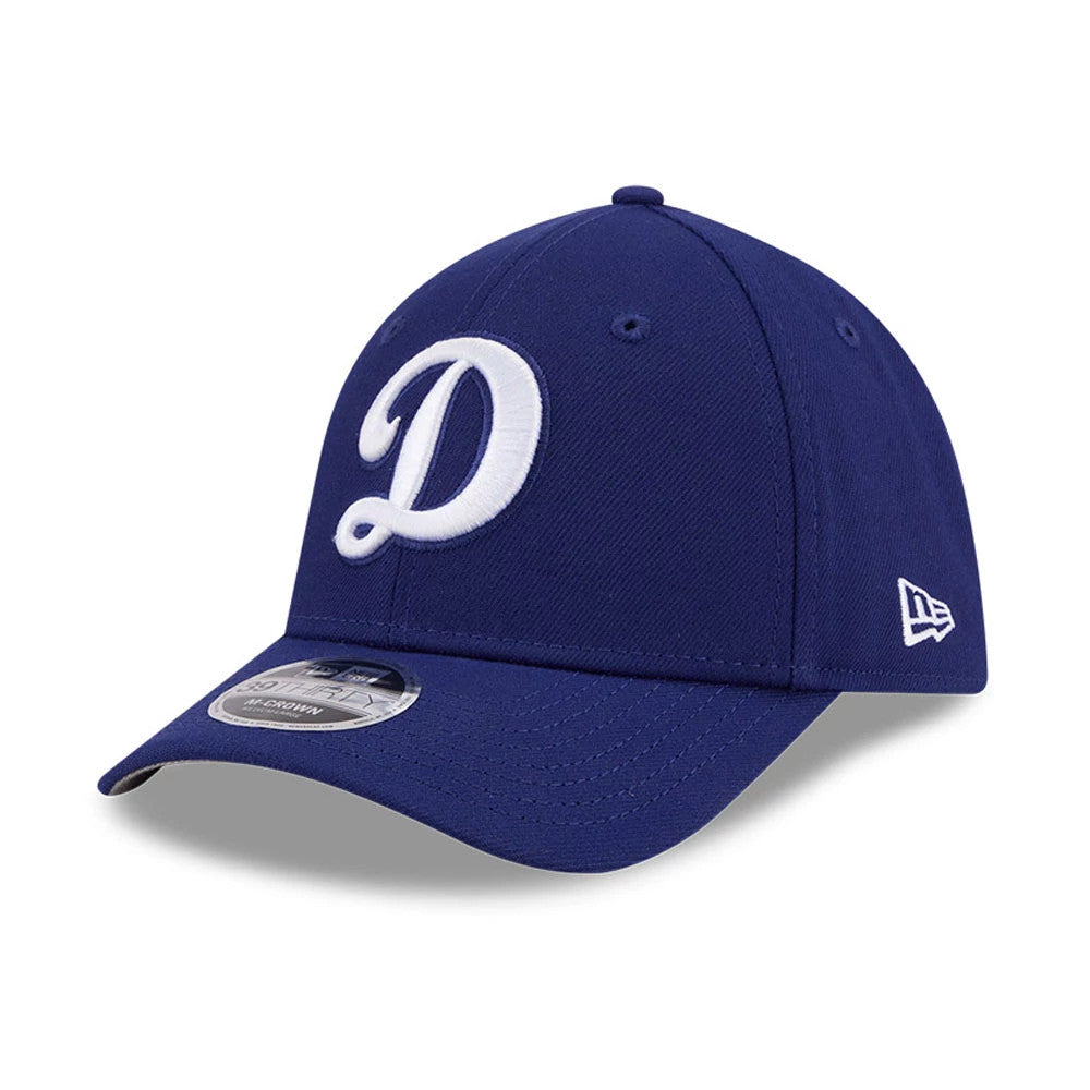 LA Dodgers MLB Dark Blue New Era 39THIRTY M-Crown Stretch Fit Cap, three-quarter view showing the raised white embroidered D logo on the front panel, with a matching dark blue curved visor and 39THIRTY size sticker on top.