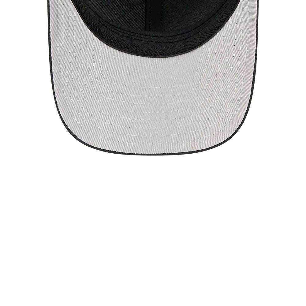 New York Yankees MLB Outline Black New Era 39THIRTY M-Crown Stretch Fit Cap, underside view showing the light grey undervisor with detailed stitching and the black structured crown.