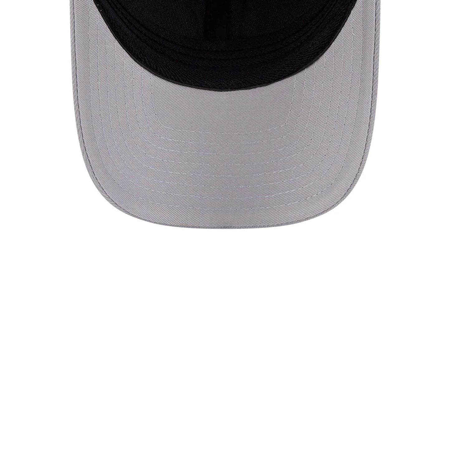 Pictured is this MLB New York Mets 39THIRTY M-Crown Stretch Fit cap in grey. 7