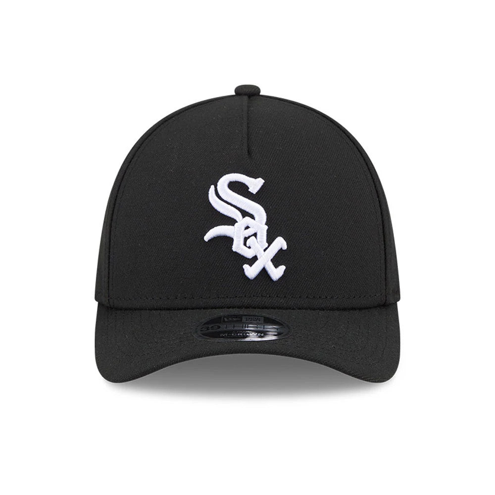 Chicago White Sox MLB Black New Era 39THIRTY M-Crown A-Frame Stretch-Fit Cap, front view showing the white embroidered Sox logo on the structured black front panel with a curved black visor and a 39THIRTY size sticker.