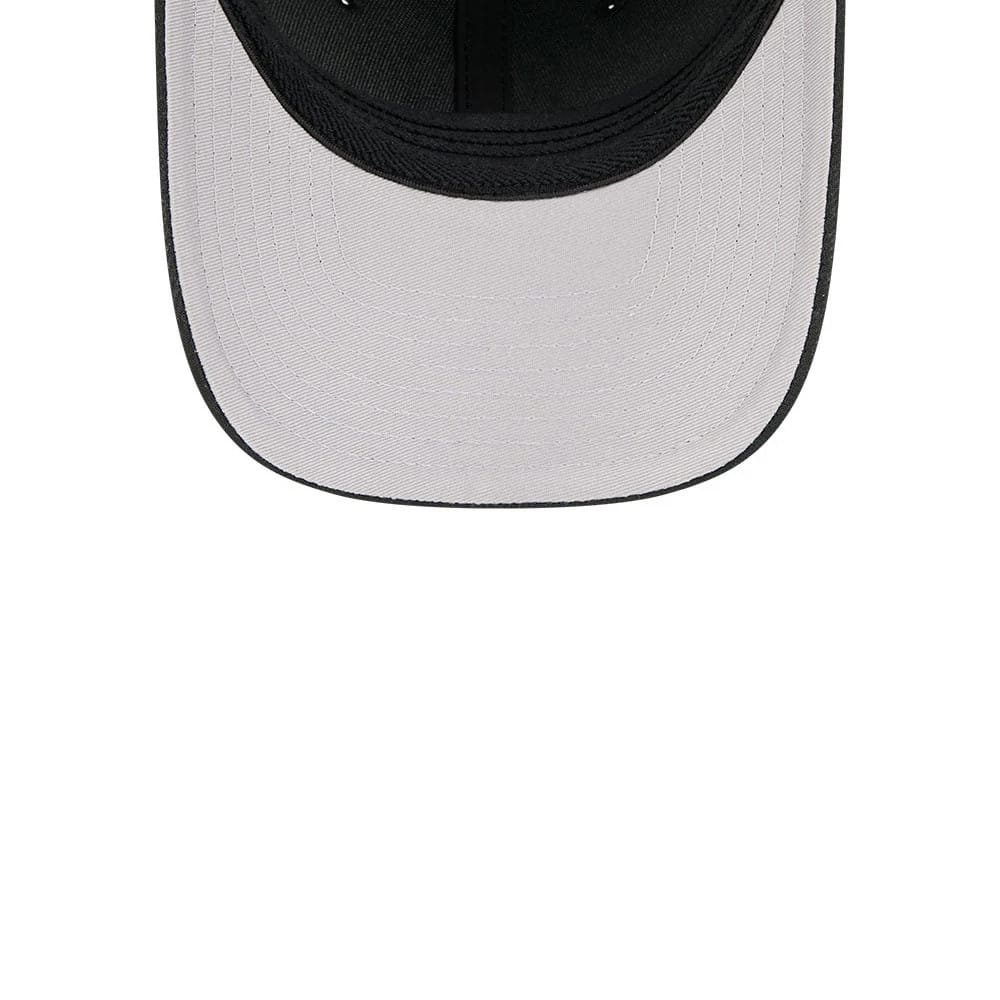 Pictured is this MLB New York Mets 39THIRTY M-Crown Stretch Fit cap in black. 2