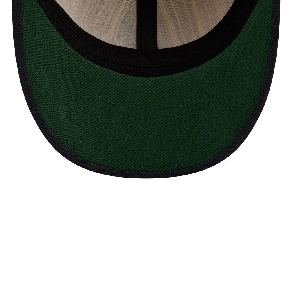 Atlanta Braves MLB Americana Herringbone White Retro Crown New Era 9FIFTY Adjustable Cap, inside view showing a green undervisor and black taping with contrasting white sweatband lining the inner cap.