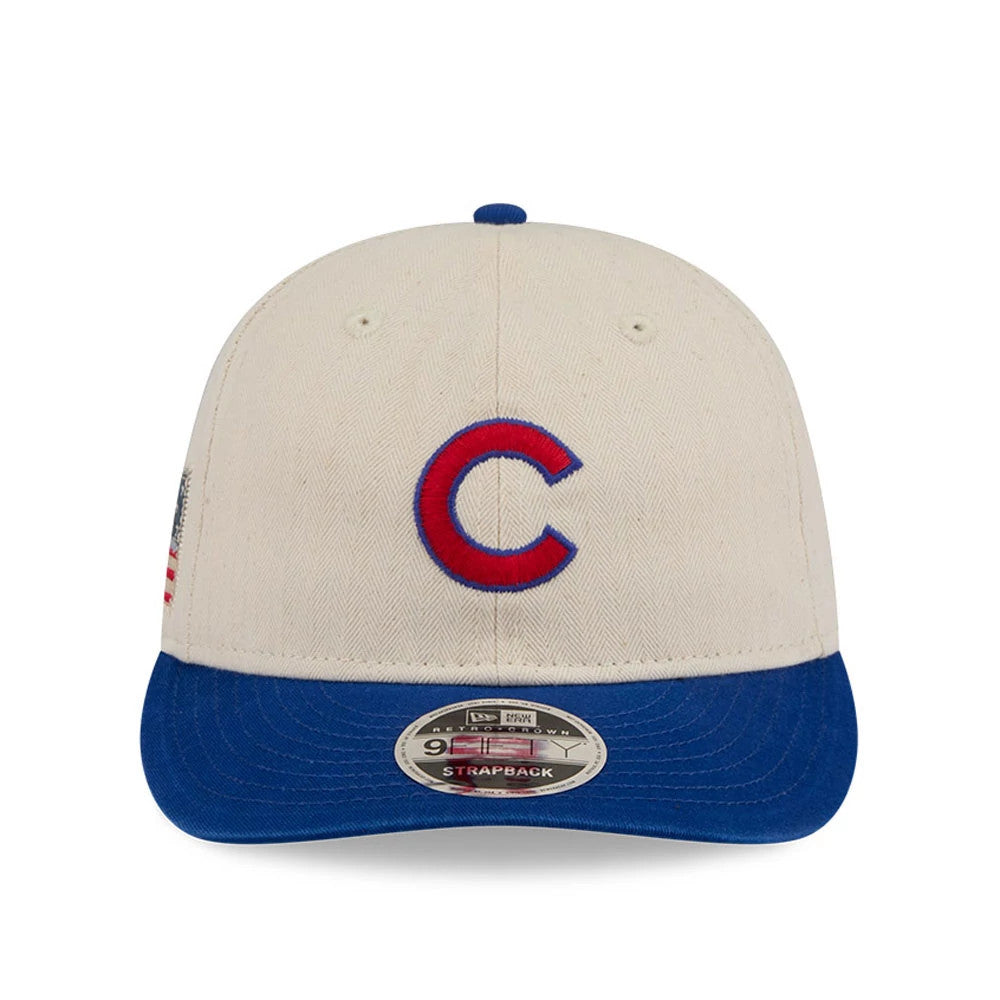 Chicago Cubs MLB Americana Herringbone White Retro Crown New Era 9FIFTY Adjustable Cap, front view showing the red and blue embroidered C logo on the white crown, blue visor and 9FIFTY size sticker.