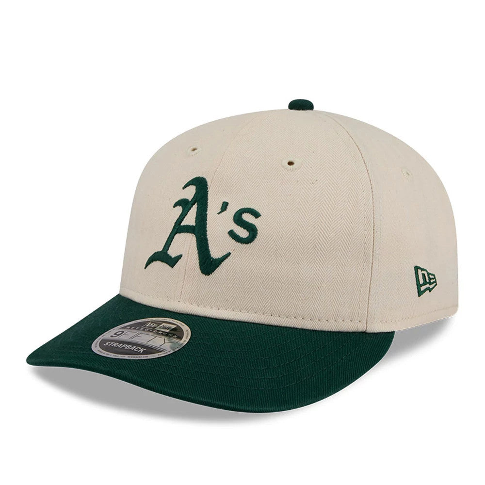 Athletics MLB Americana Herringbone White Retro Crown New Era 9FIFTY Adjustable Cap, front view showing green embroidered A's logo on front panel, green visor with a 9FIFTY size sticker, and New Era flag logo on the left side.