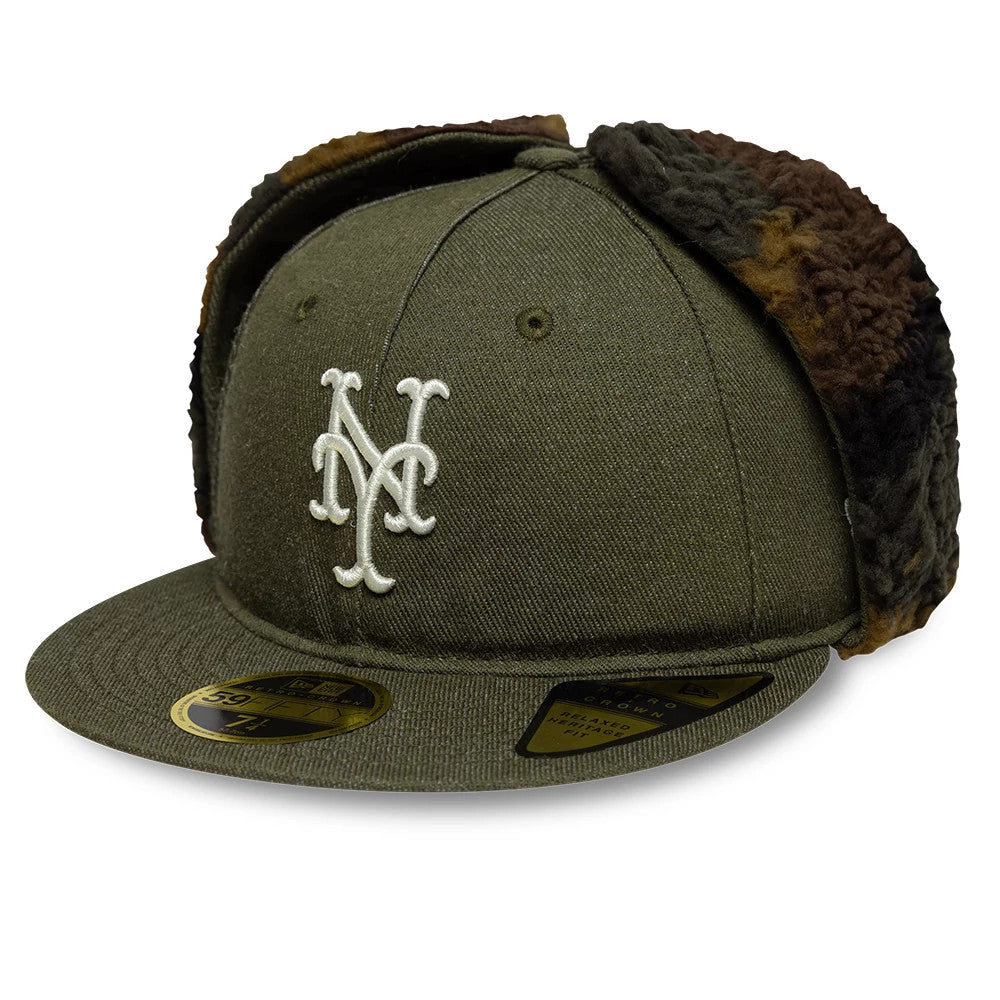 New York Mets MLB Camo Open Green Retro Crown Dogear New Era 59FIFTY Fitted Cap, front view showing raised white embroidered Mets logo on the structured green crown with camo-patterned dogear flaps and a gold 59FIFTY size sticker on the visor.