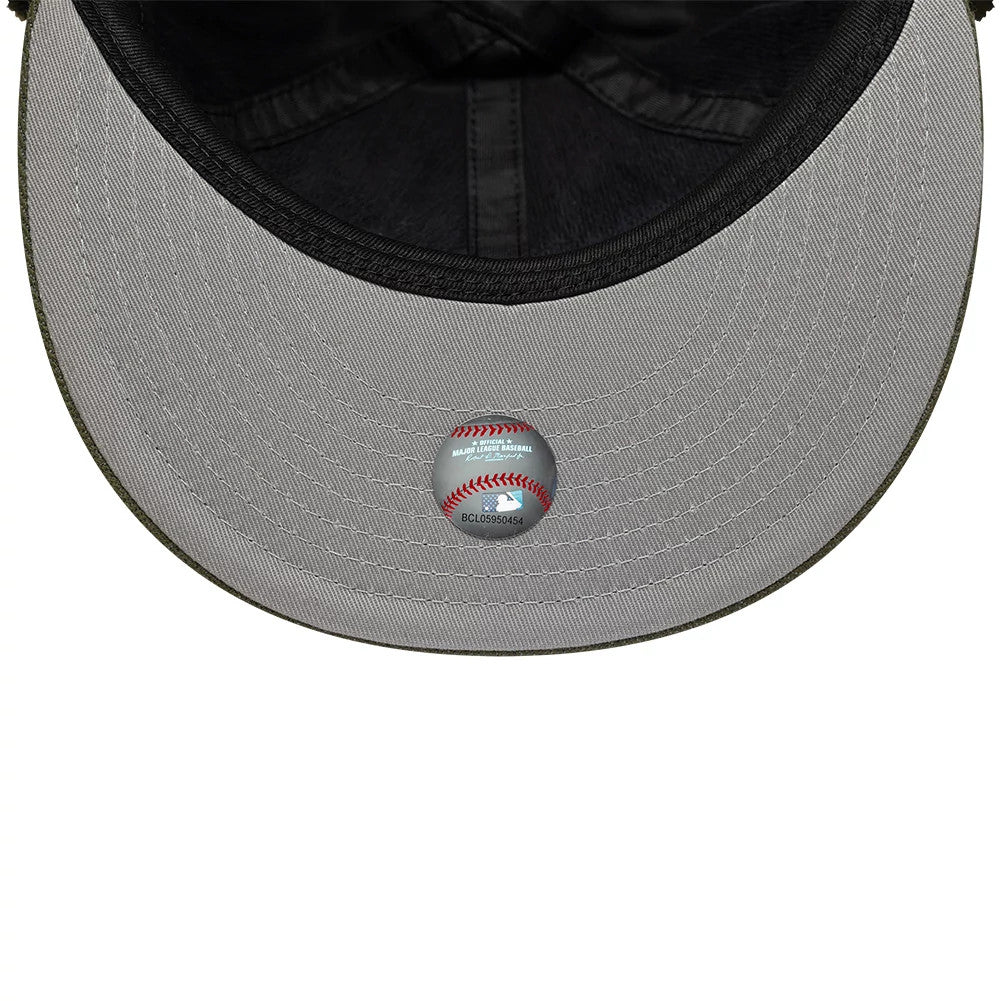 This is a Chicago White Sox MLB Camo Green Retro Crown Dogear 59FIFTY Fitted Cap 3